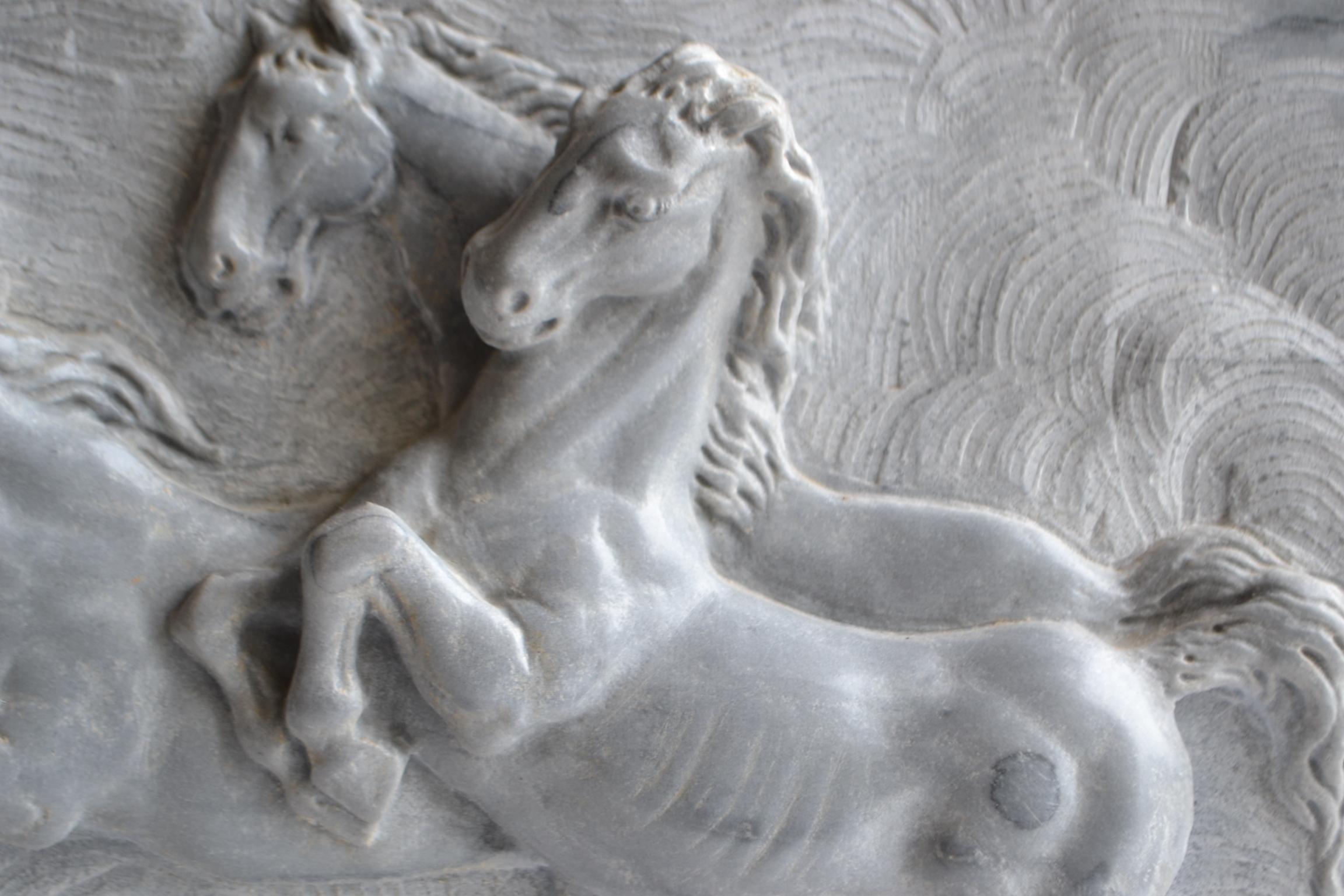 Country High relief of running horses carved on Italian Bardiglio marble For Sale