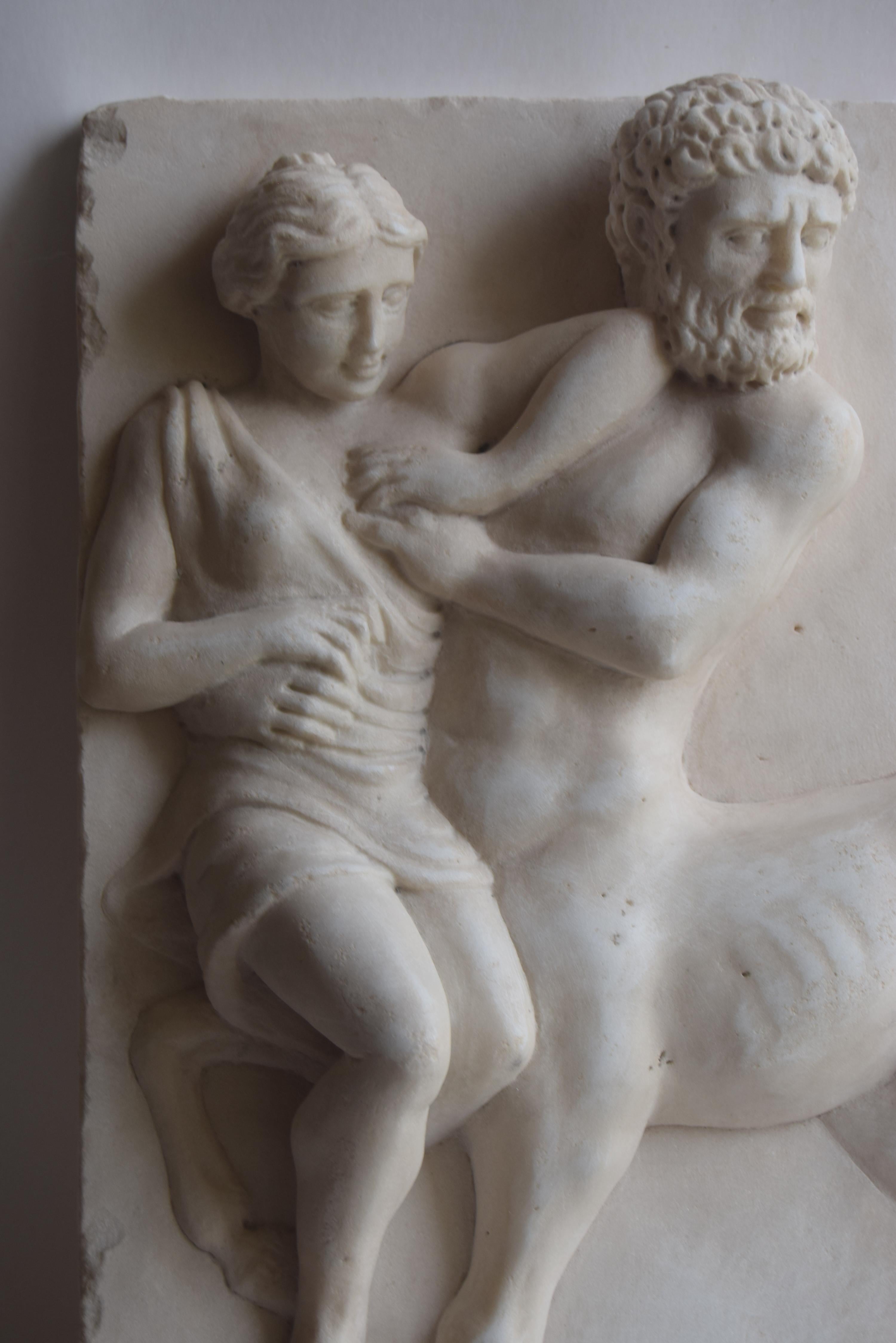 Italian Altorilievo -Ratto Ippodamia del centauro Eurizione -marmo bianco Carrara in vendita