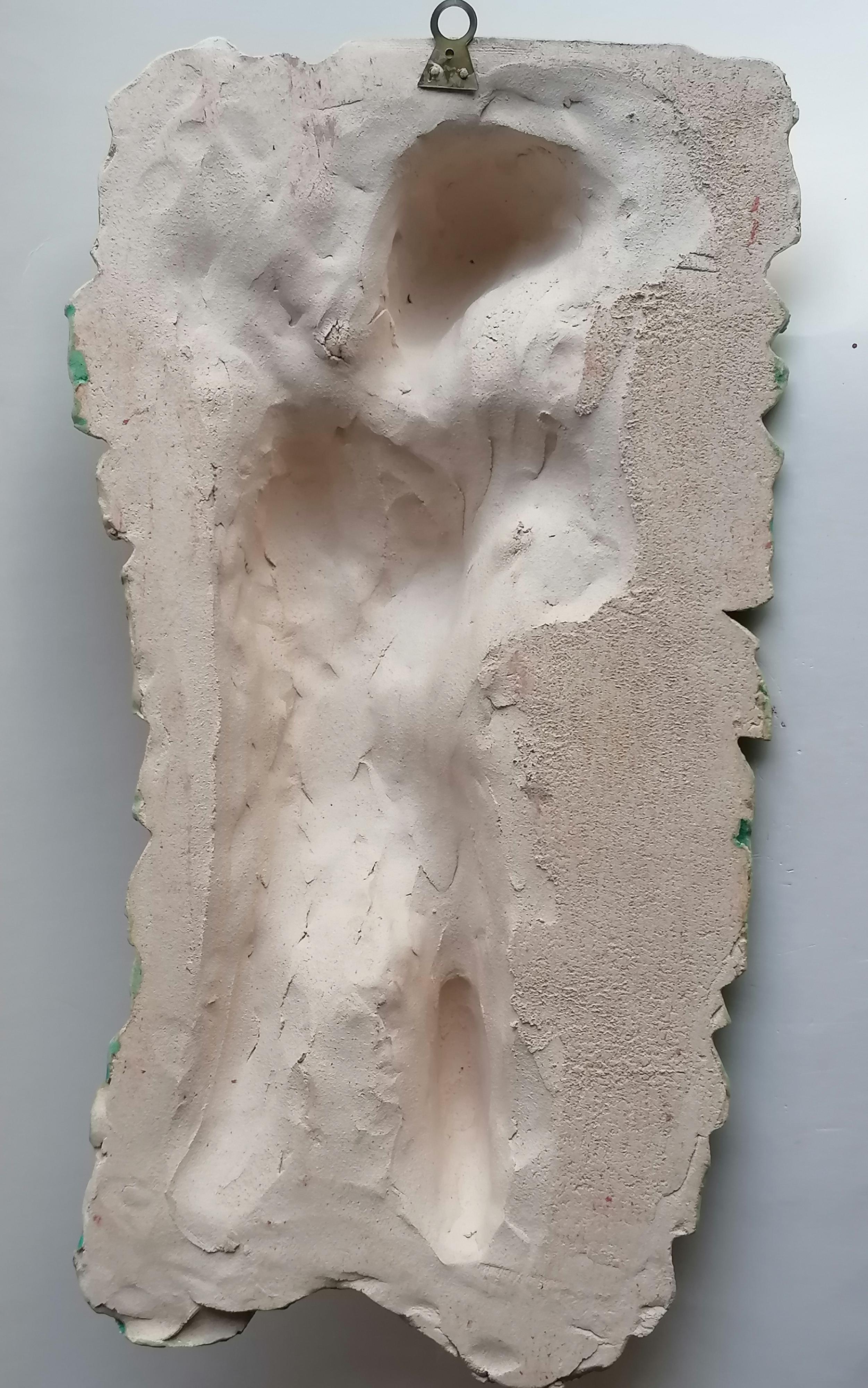 Altorrelieve sobre cerámica refractaria clara - desnudo de mujer - hecho en Italia en Excelente estado para la venta en Tarquinia, IT