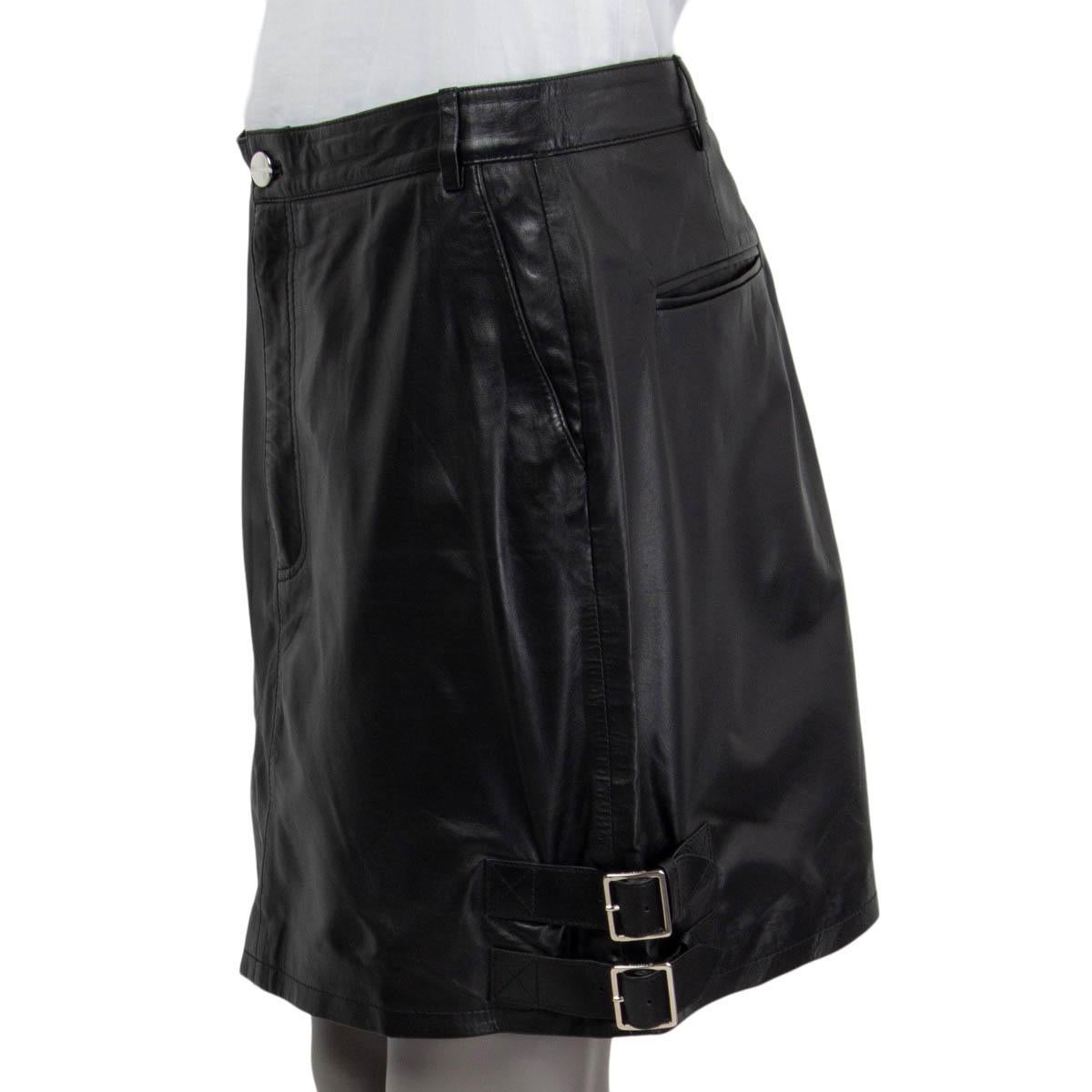 ALTUZARRA black leather LAWRENCE BUCKLED Skirt 42 L In Excellent Condition For Sale In Zürich, CH