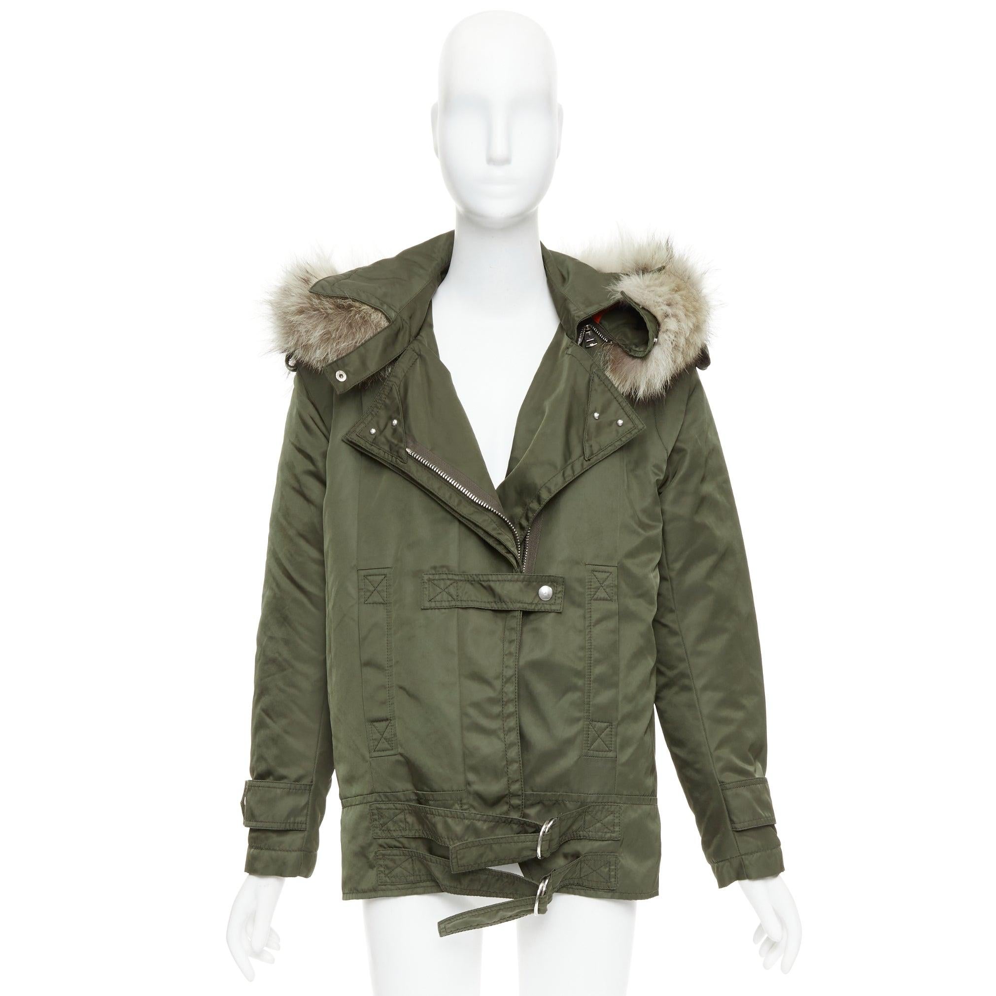 ALTUZARRA Parka utilitaria de Chipre con capucha ribeteada en piel y hebilla de nailon verde FR36 S en venta 5