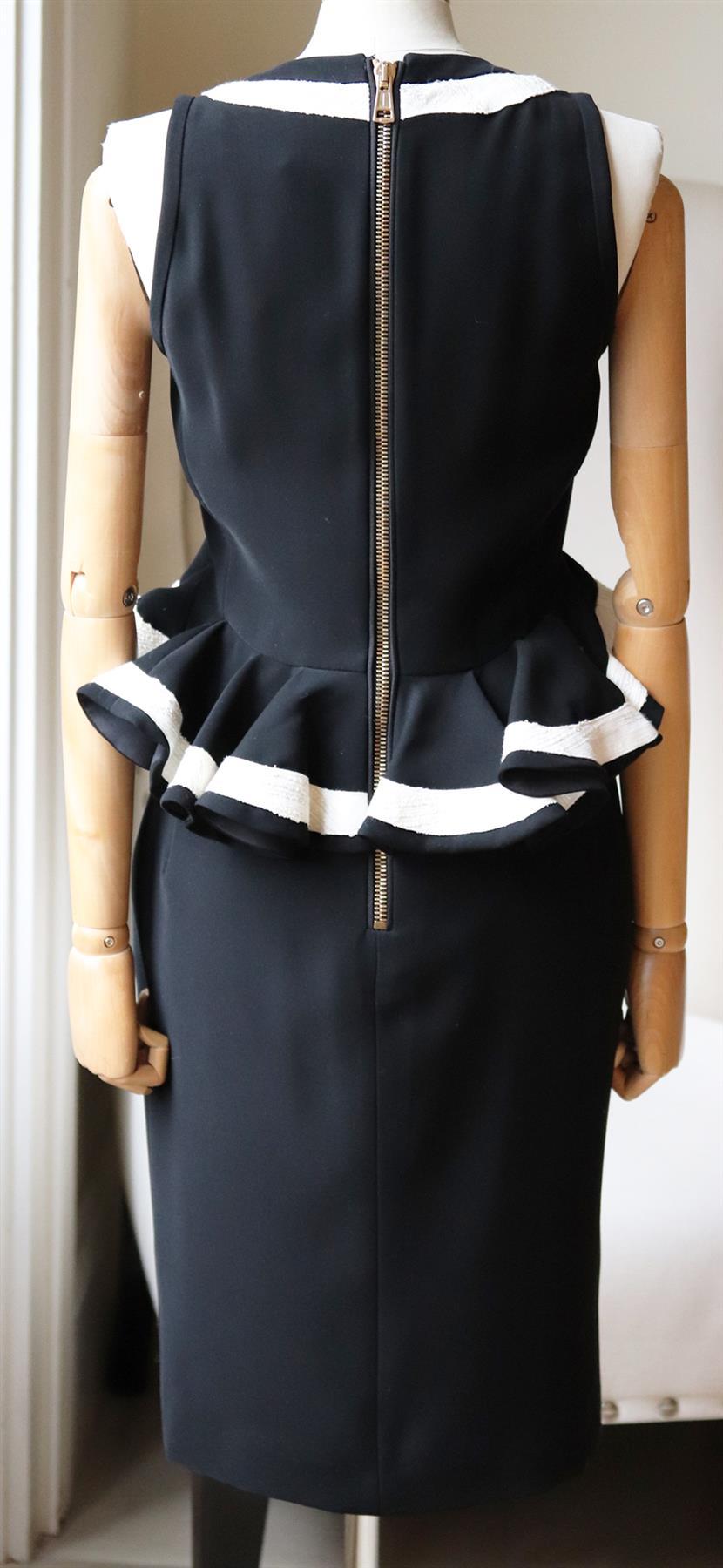 Kleid aus Satin und Tweed mit Schößchen vontuzarra im Zustand „Hervorragend“ in London, GB