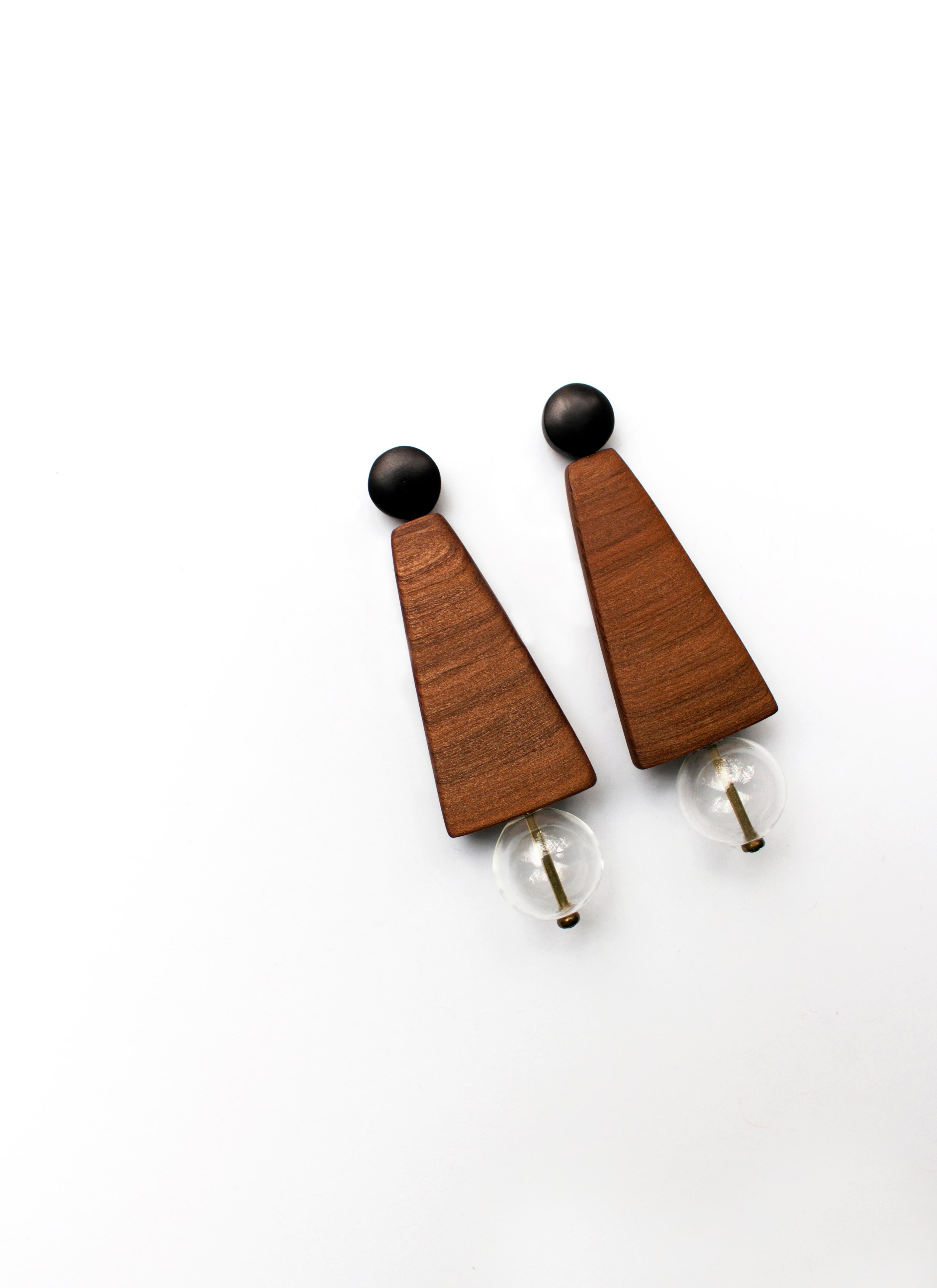 Alu Carved Wood and Blown Glass Earrings In New Condition For Sale In New York, NY