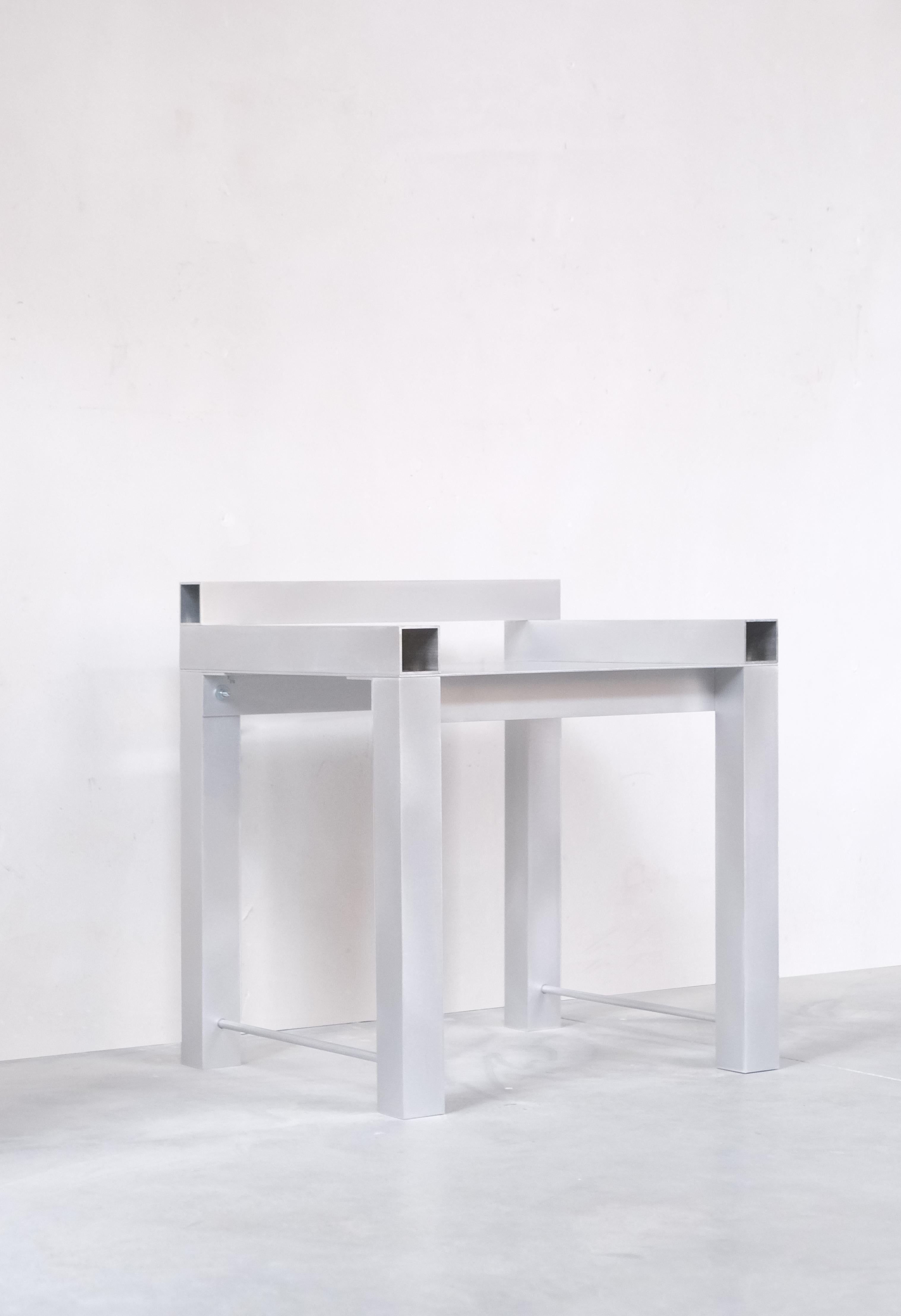 Postmoderne Chaise Alu de l'Atelier Ledure en vente