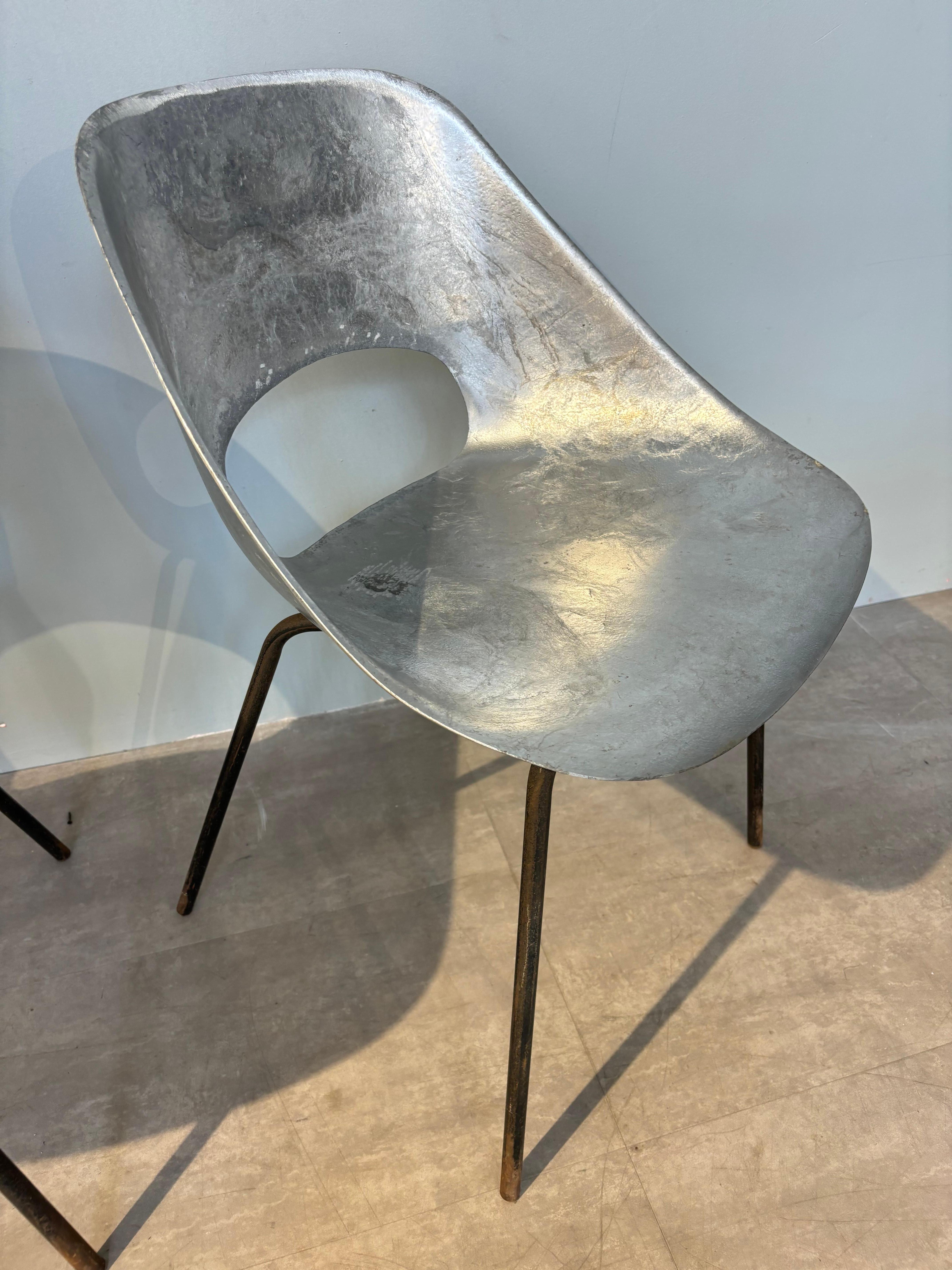 Sillas tulipán de aluminio de Pierre Guariche steiner édition en venta 1