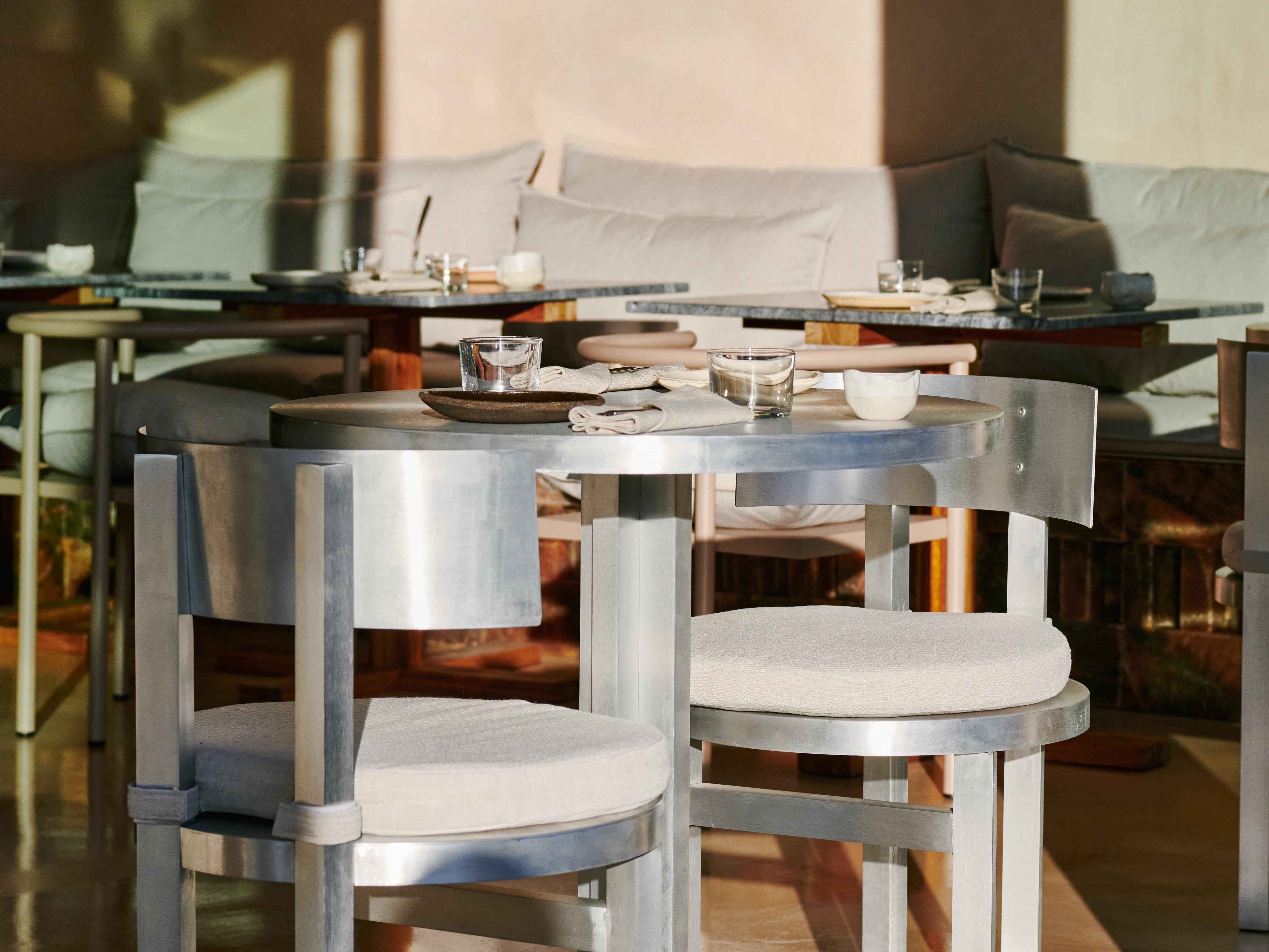 Contemporary Alumina Round Table For Sale