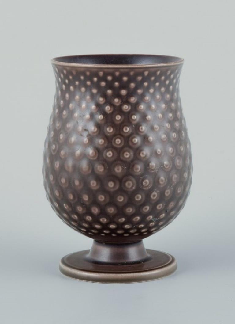 Aluminia faience vase. Modernist design. Glaze in shades of brown.
Mid-20th century.
Marked.
In perfect condition.
Dimensions: Height 12.5 cm x Diameter 8.0 cm.