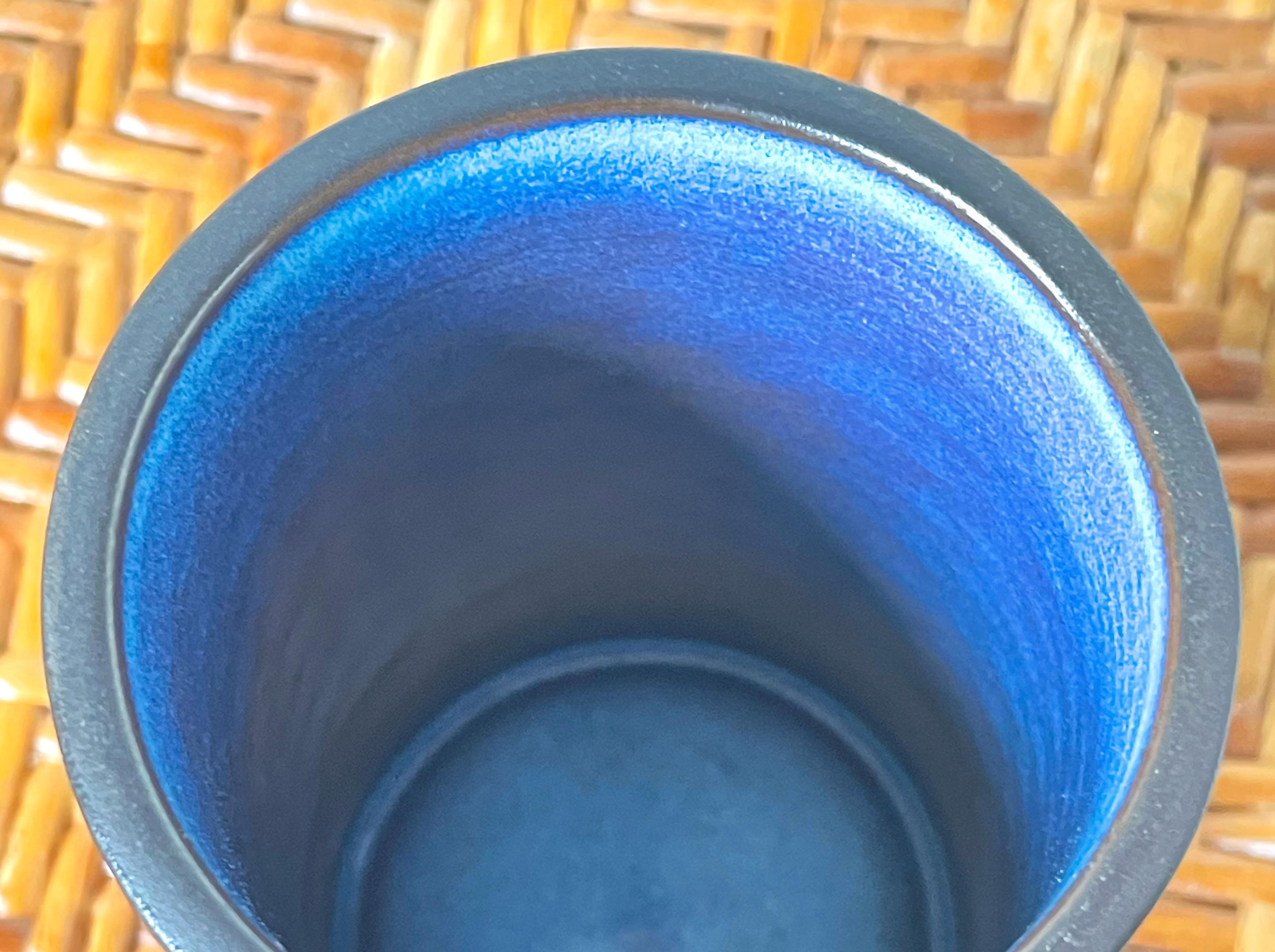 Vaso scandinavo in porcellana Aluminia, azzurro, bianco e marrone, anni '50 in vendita 1