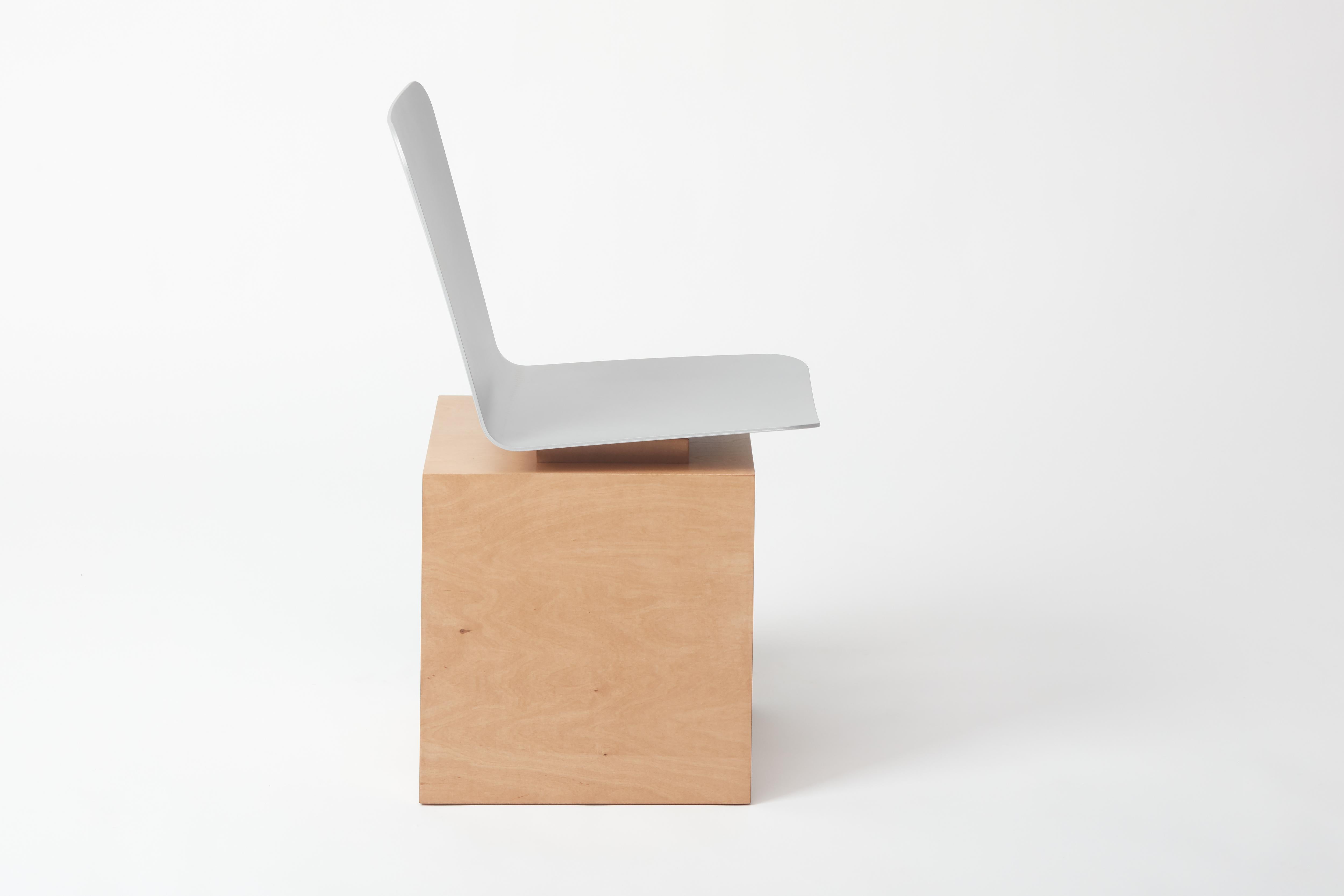 Stuhl aus Aluminium und Holz_Zeitgenössisches Collectional Design PEANA von Max Enrich (Spanisch) im Angebot