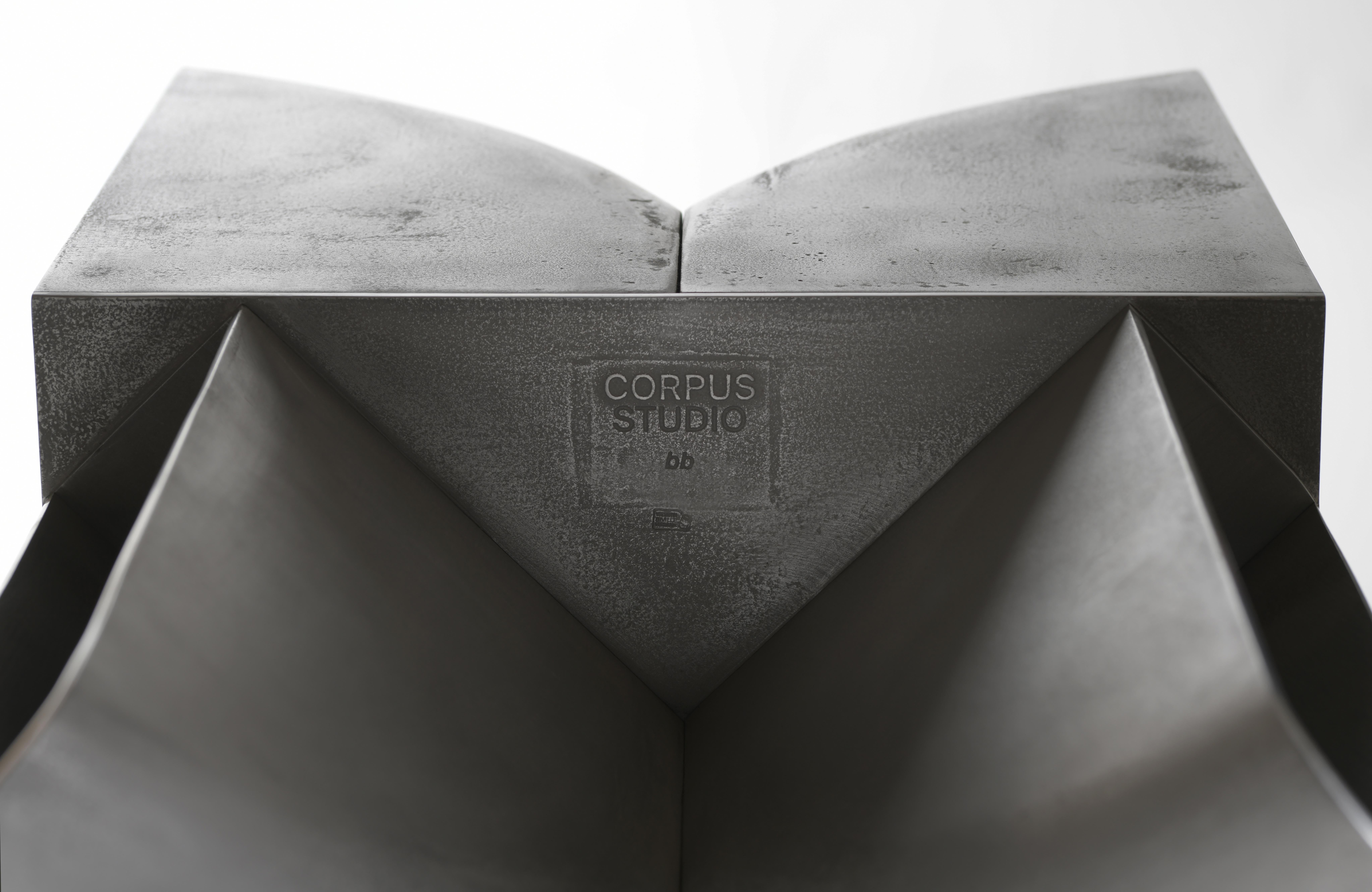 Aluminium cast grey architectural bb chair For Sale 4