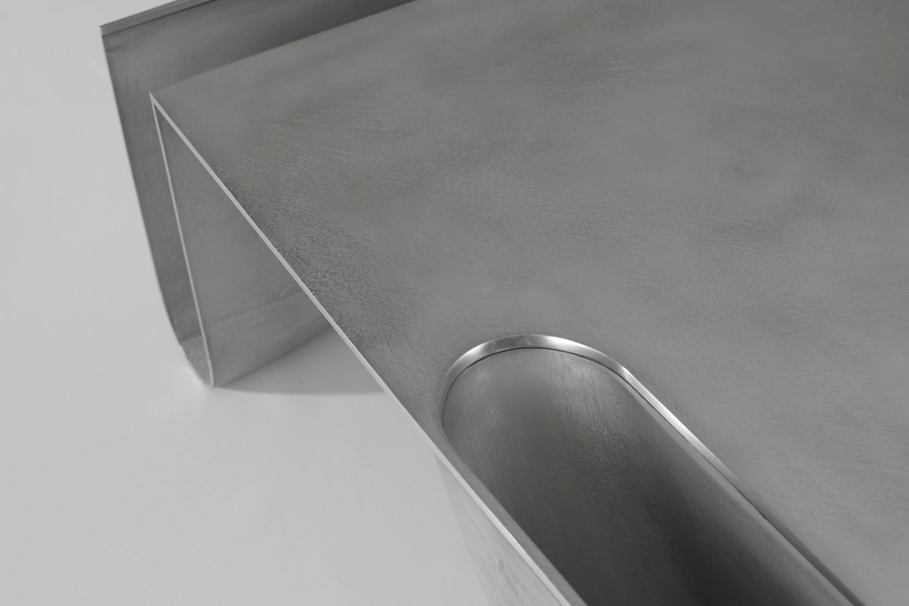 Moulage Table basse bb architecturale en fonte d'aluminium gris en vente