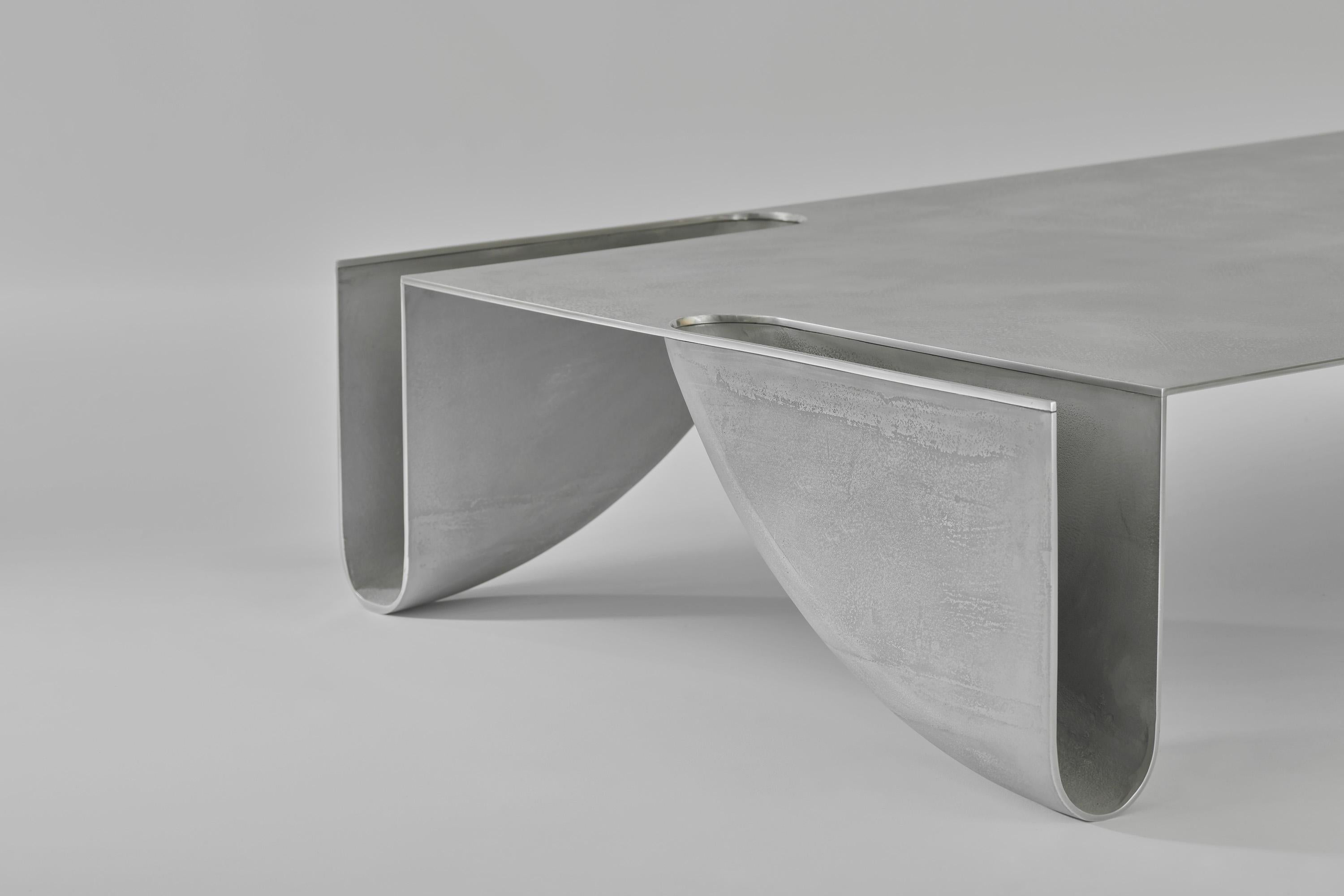 Table basse bb architecturale en fonte d'aluminium gris Neuf - En vente à 1204, CH