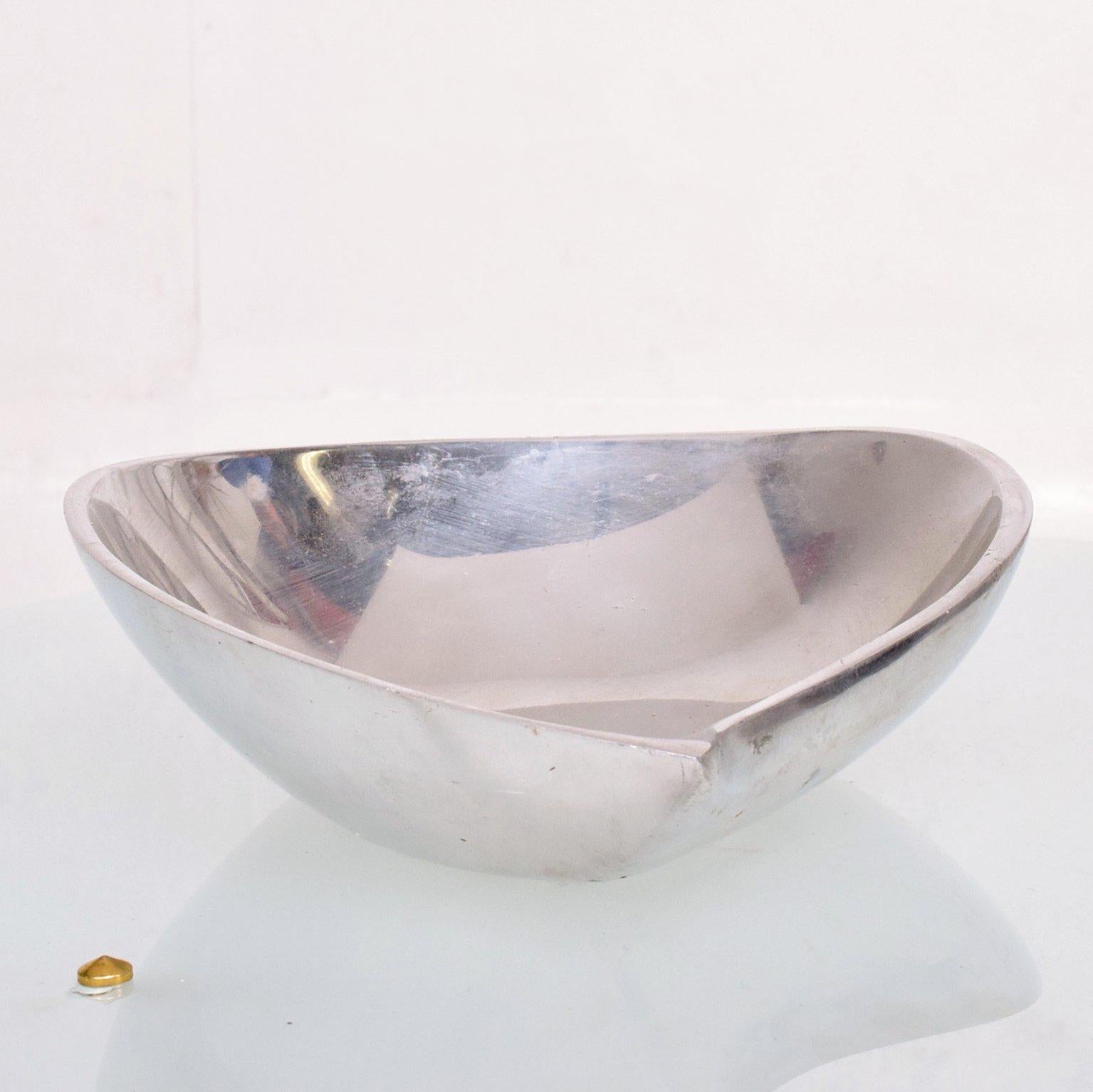 Late 20th Century Aluminium Nambe Bowl