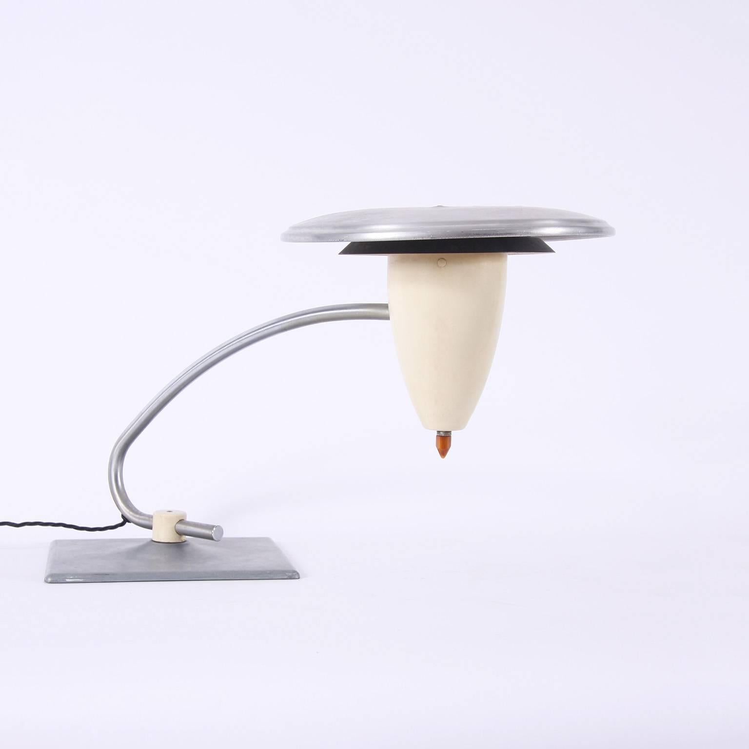 Mid-20th Century Aluminium Razor Desk Lamp, American, 1960s For Sale