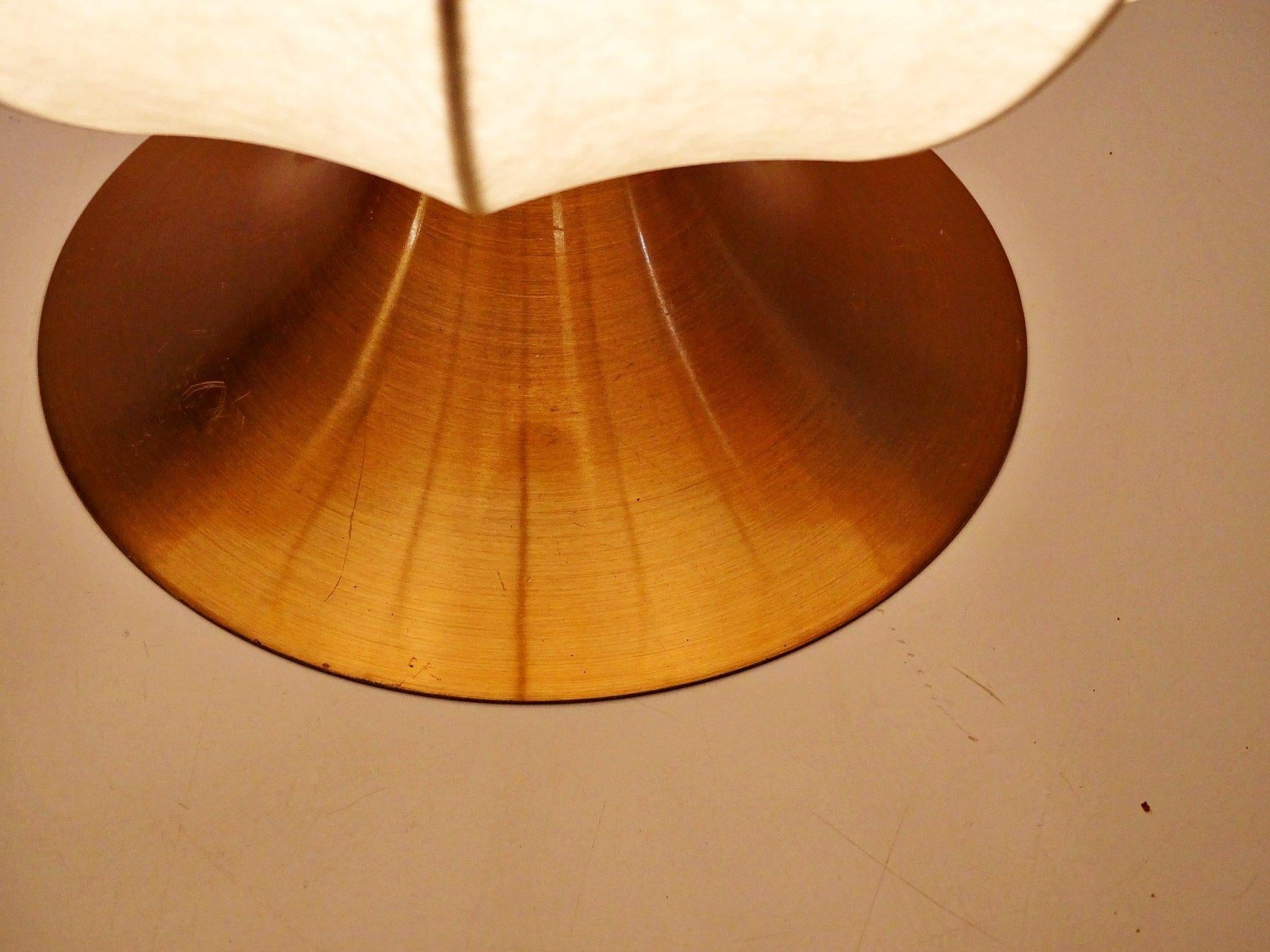 Aluminium table lamp from circa 1960 with two original coccons shades For Sale 2