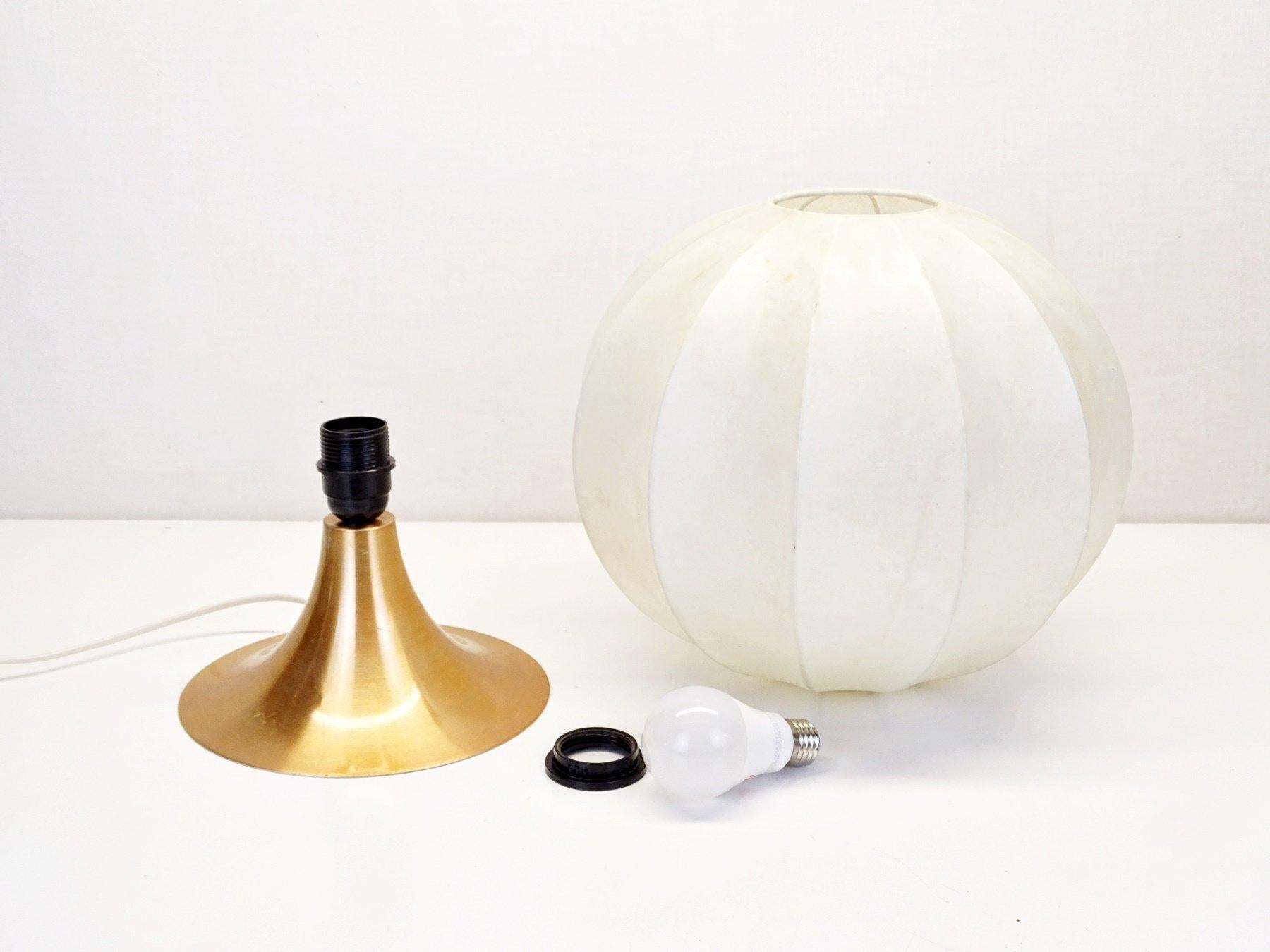 Aluminium table lamp from circa 1960 with two original coccons shades For Sale 9