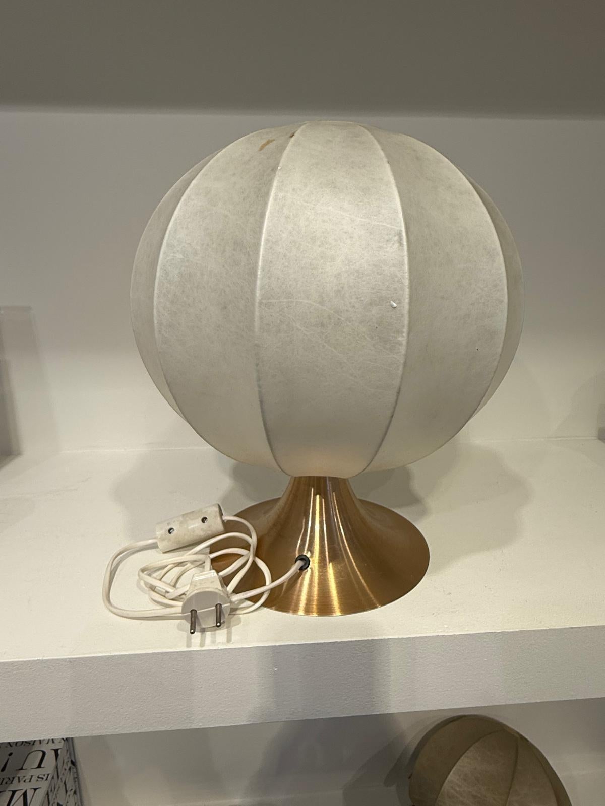 Aluminium table lamp from circa 1960 with two original coccons shades For Sale 11