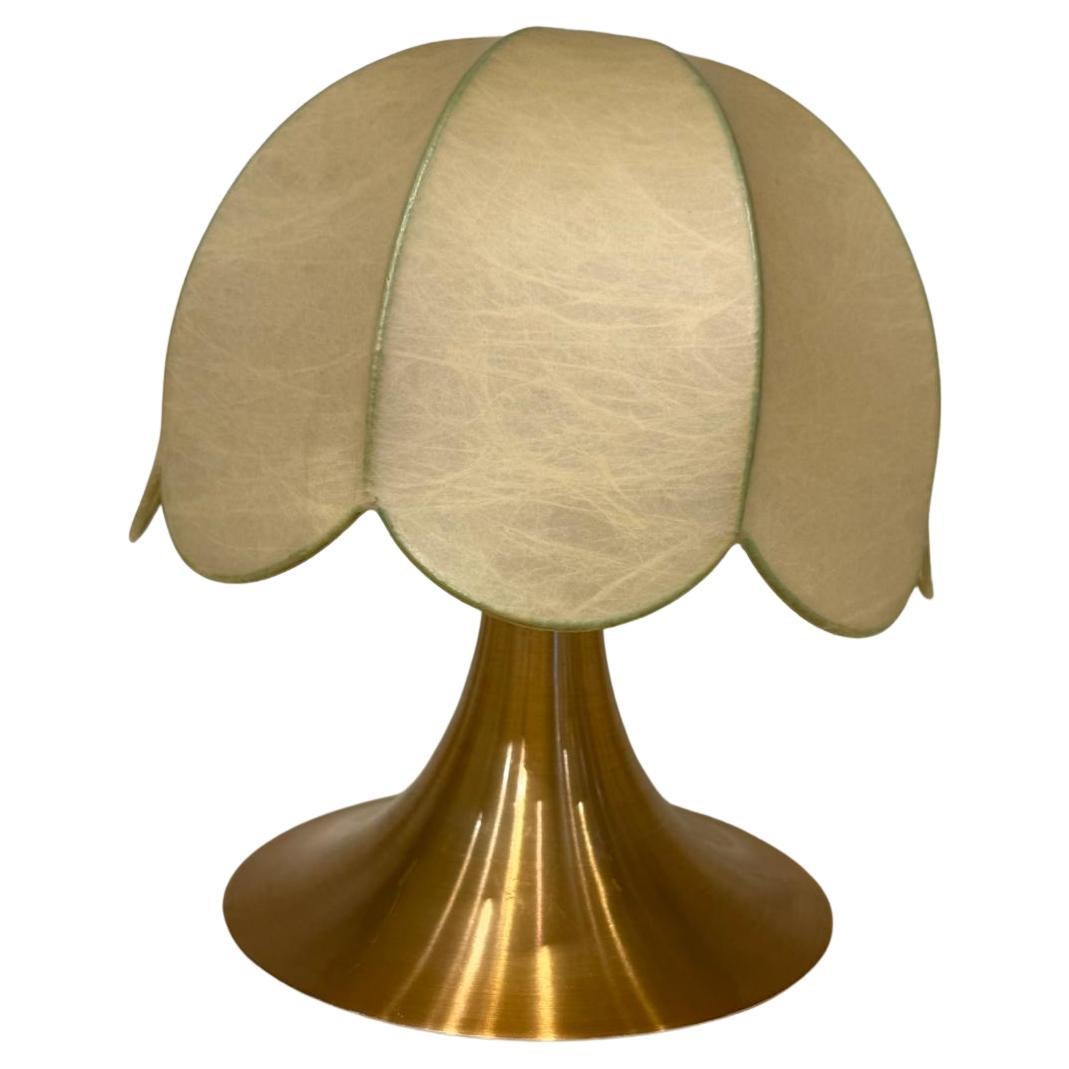 Tischlampe aus Aluminium von ca. 1960 mit zwei originalen Kokonsschirmen