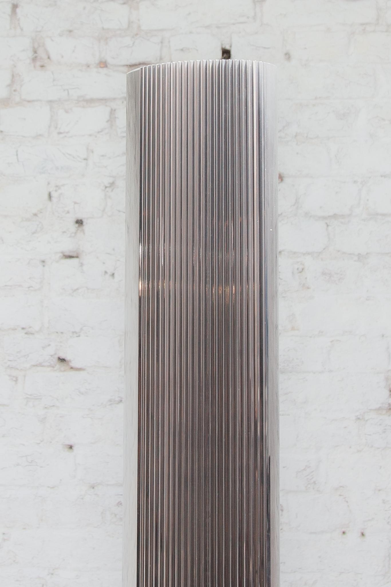 Aluminum 1980s Penombra Floor Lamp by Antoni Flores for Sargot Barcelona For Sale 9