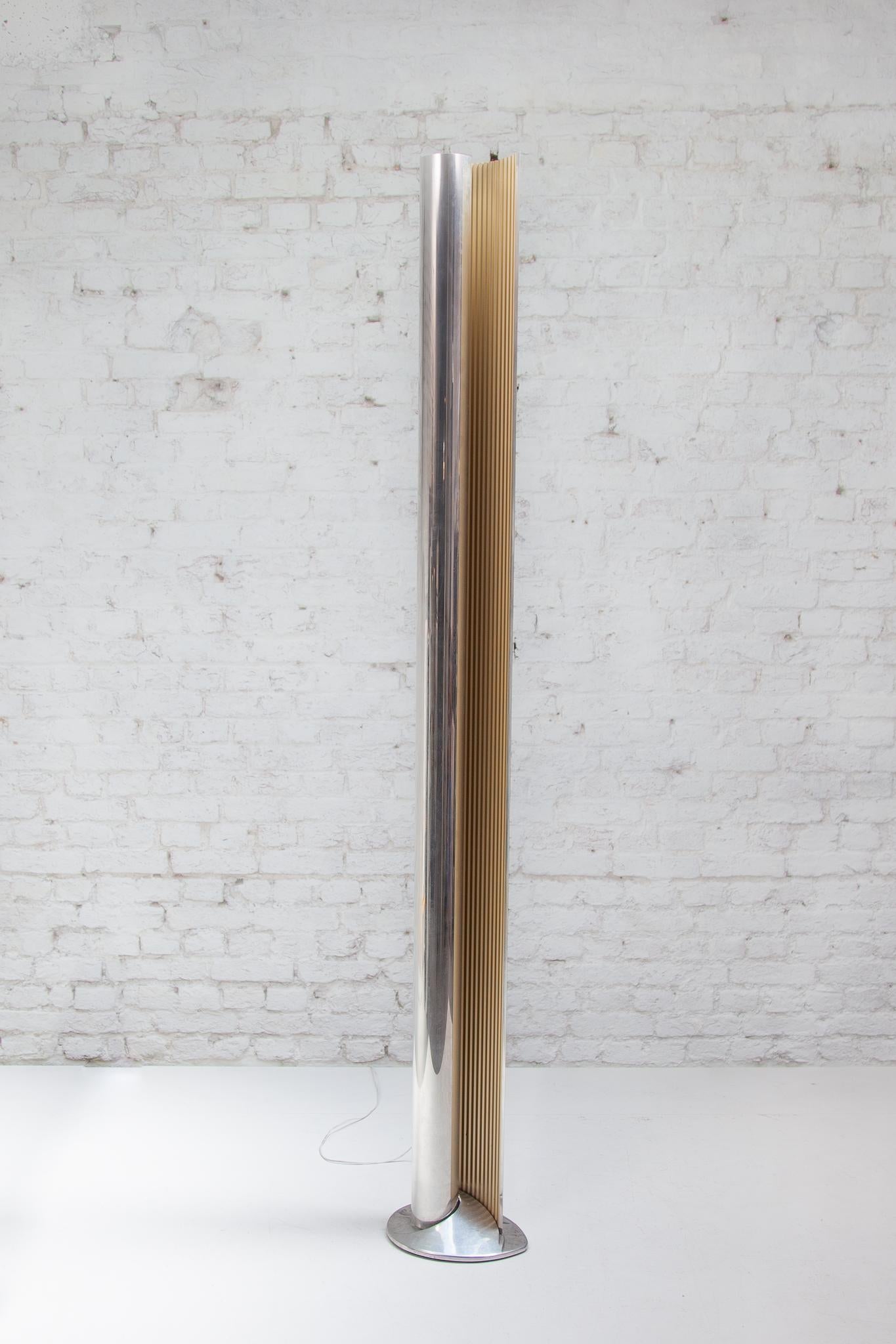 Aluminum 1980s Penombra Floor Lamp by Antoni Flores for Sargot Barcelona In Good Condition In Antwerp, BE