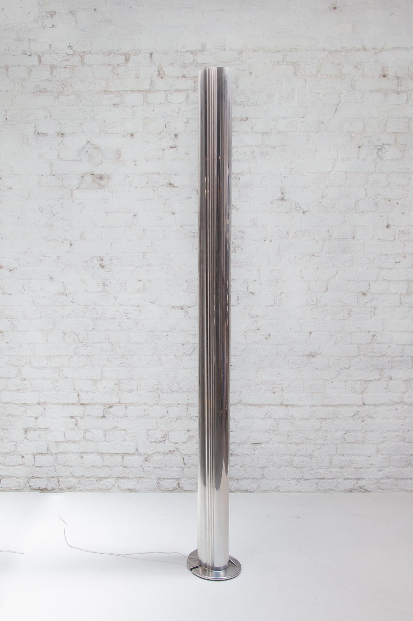 Aluminum 1980s Penombra Floor Lamp by Antoni Flores for Sargot Barcelona For Sale 2