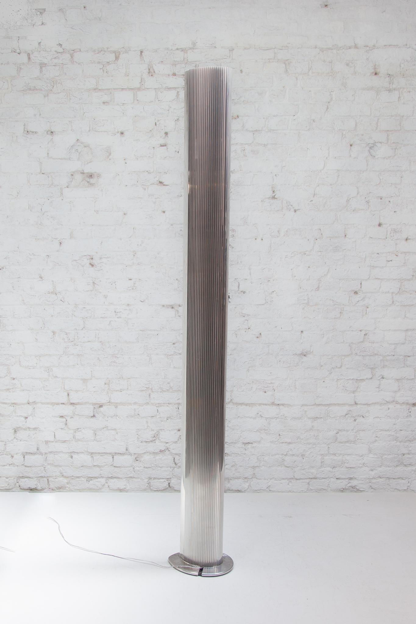 Aluminum 1980s Penombra Floor Lamp by Antoni Flores for Sargot Barcelona For Sale 3