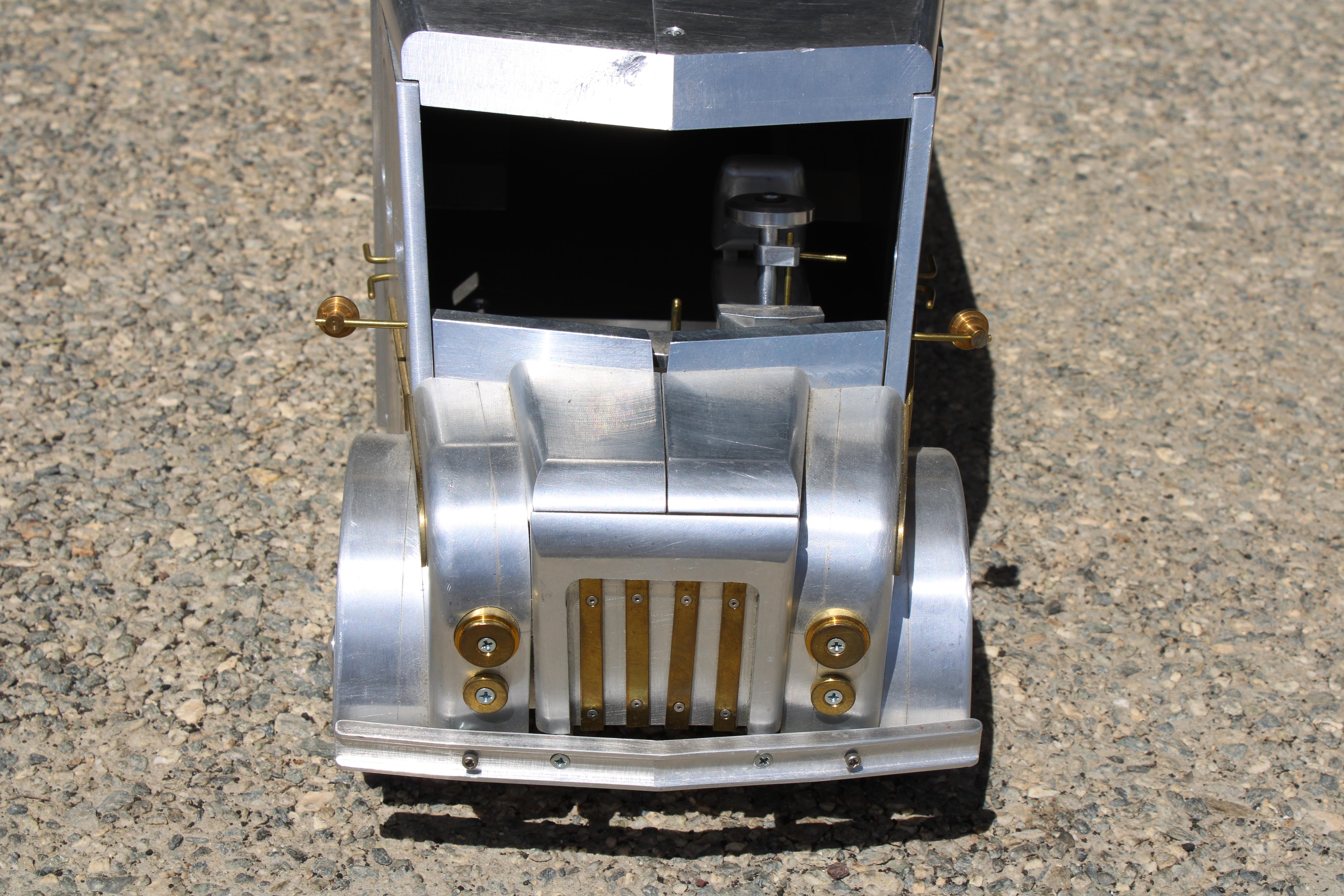 Aluminium- und Messing-Ladewagen im Zustand „Gut“ im Angebot in Palm Springs, CA