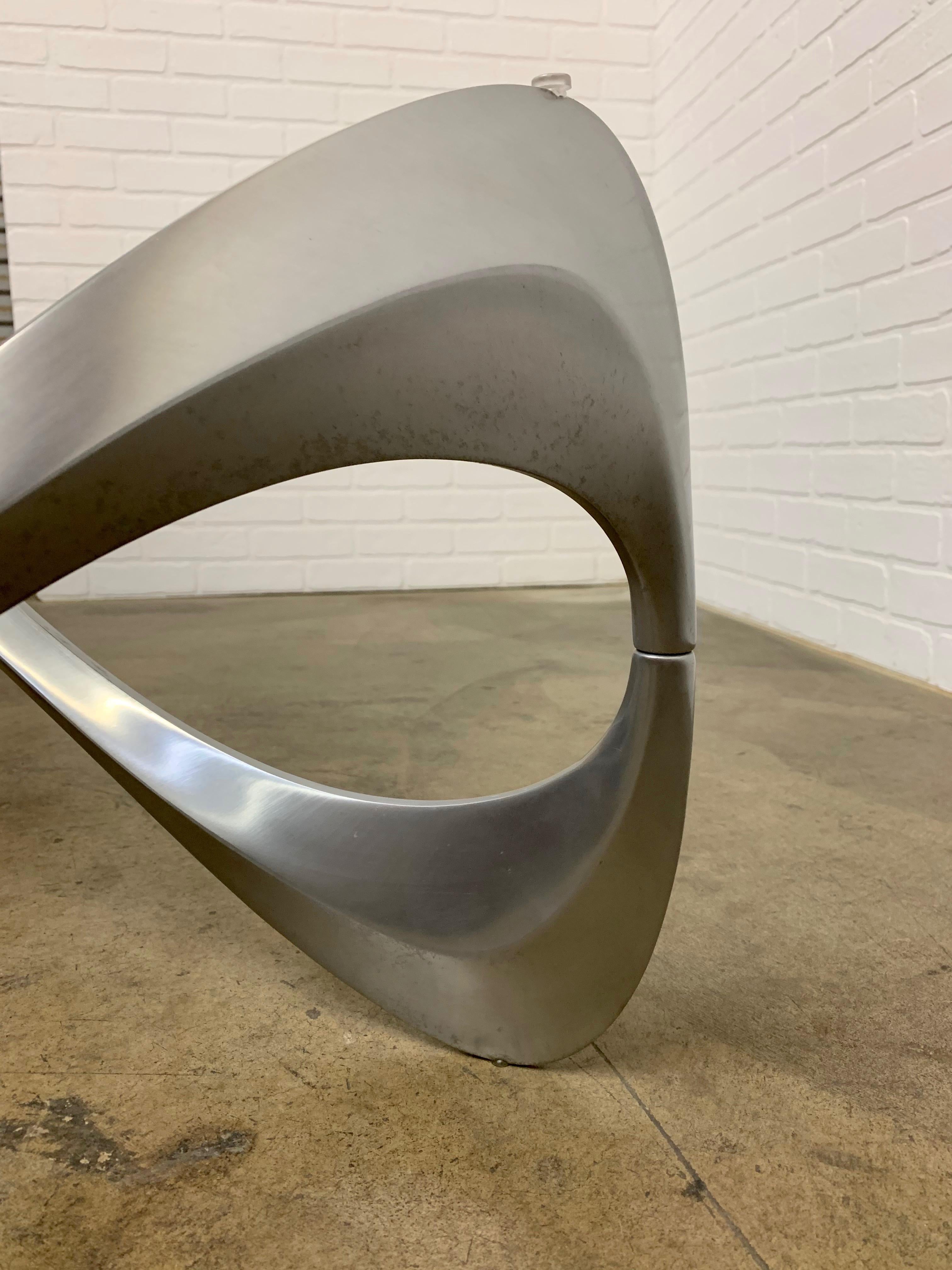 Couchtisch aus Aluminium und Glas mit Schlangenmuster von Knut Hesterberg für Ronald Schmitt 4