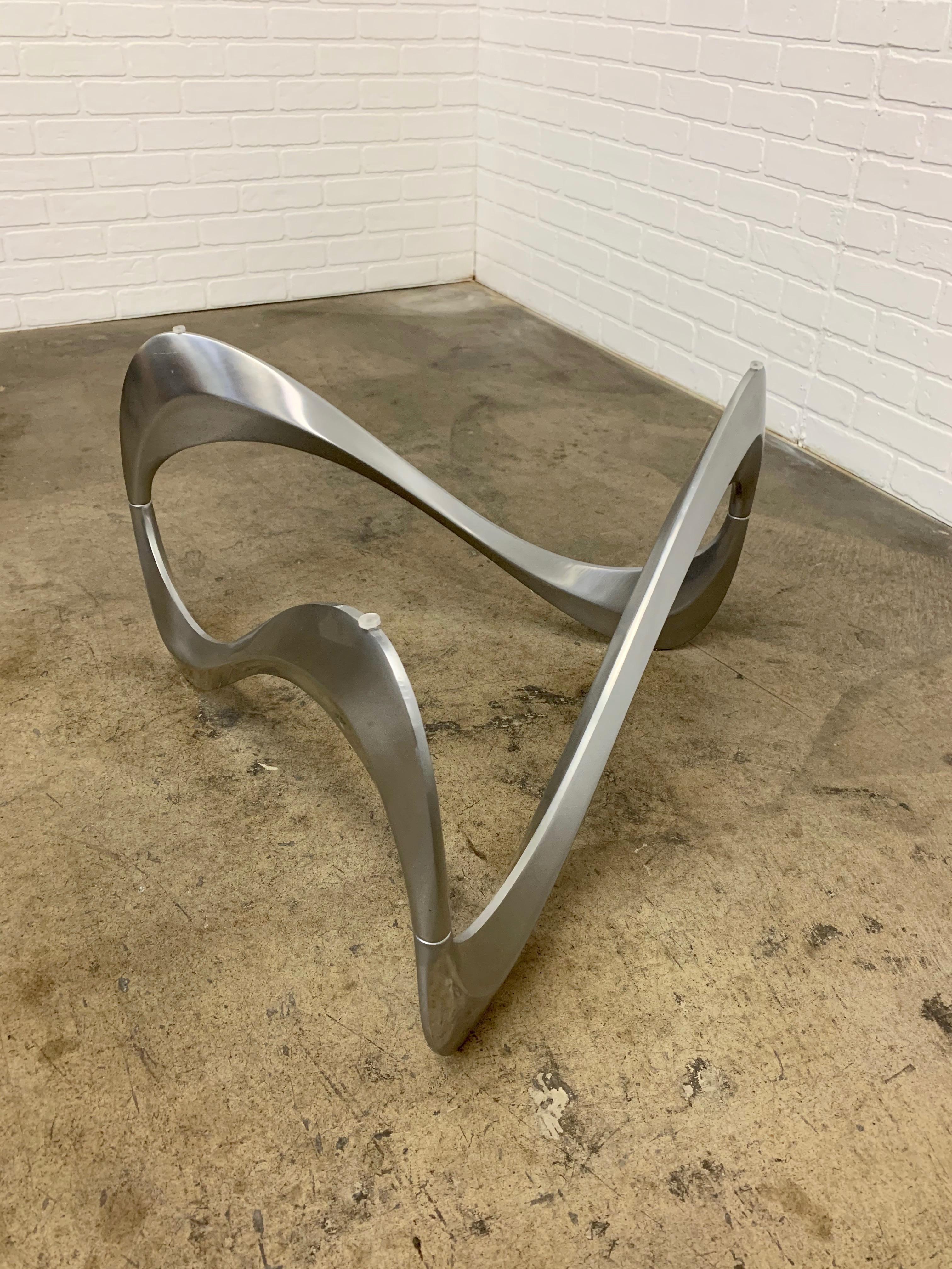 Couchtisch aus Aluminium und Glas mit Schlangenmuster von Knut Hesterberg für Ronald Schmitt 5