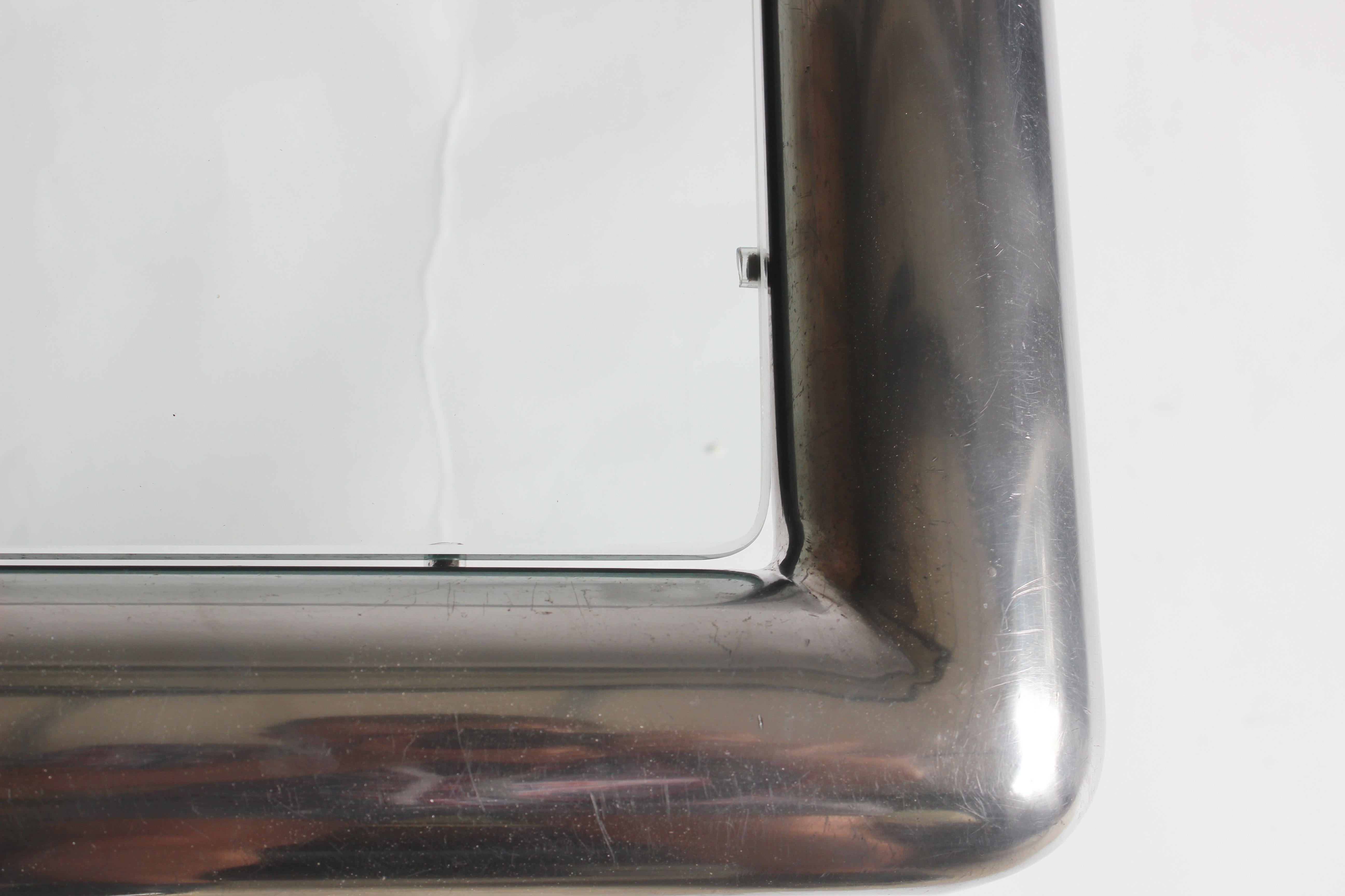Couchtisch „Tubo“ aus Aluminium und Glas von John Mascheroni im Angebot 4