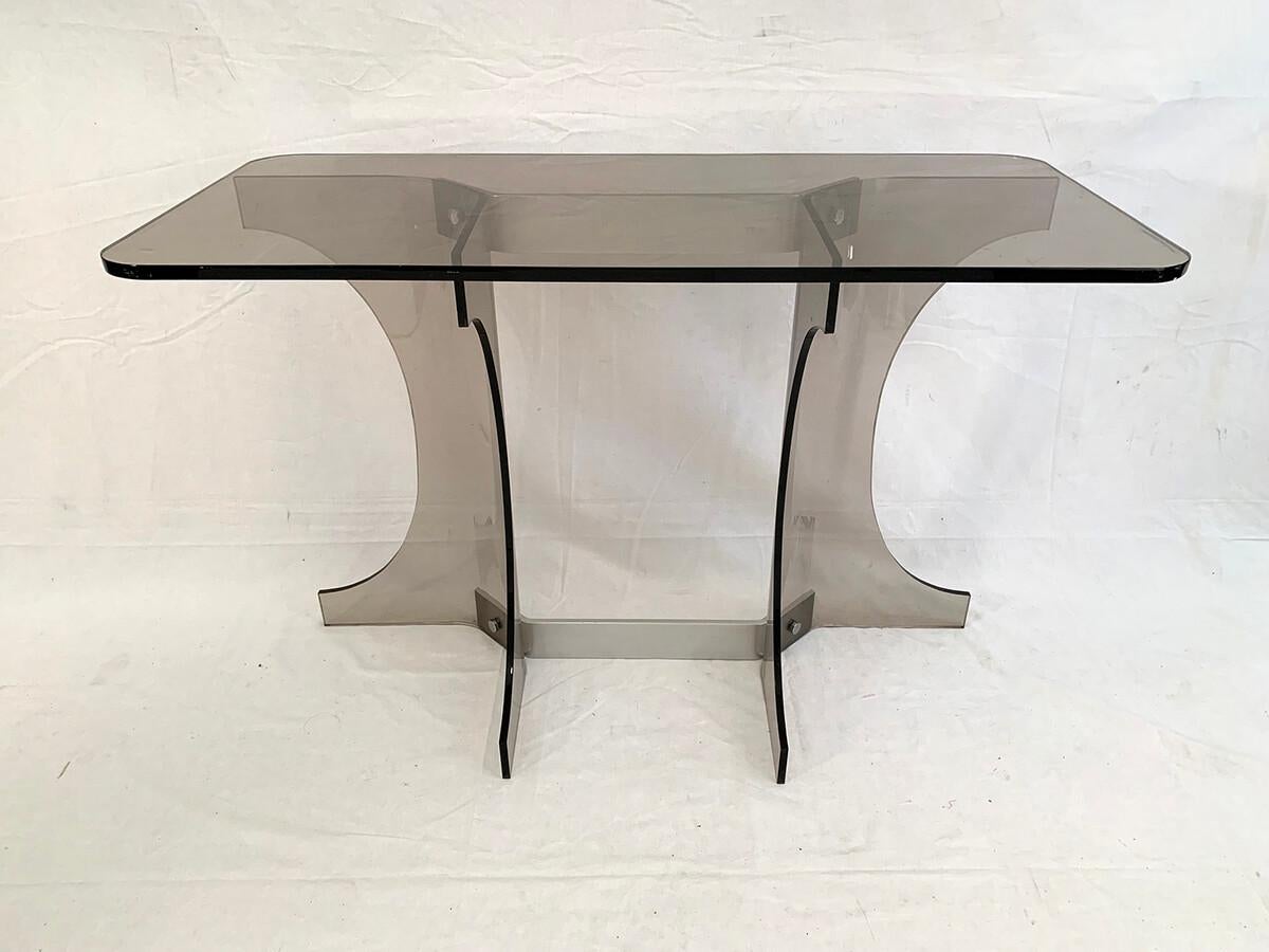 Mid-Century Modern Aluminum and smoked plexiglass console For Sale
