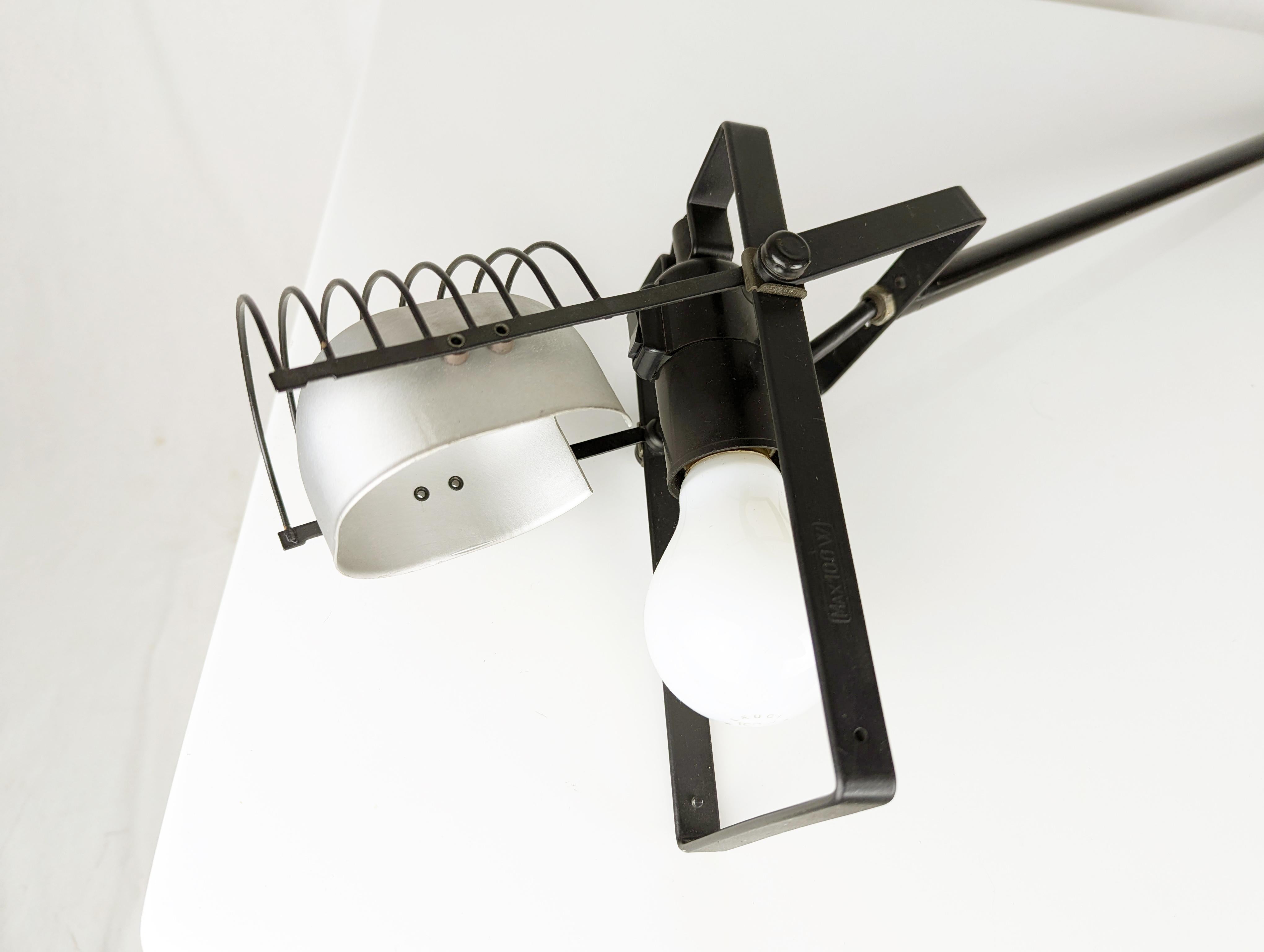 Aluminum & Black Metal Sintesi Table Lamp by Ernesto Gismondi for Artemide, 1970 For Sale 3