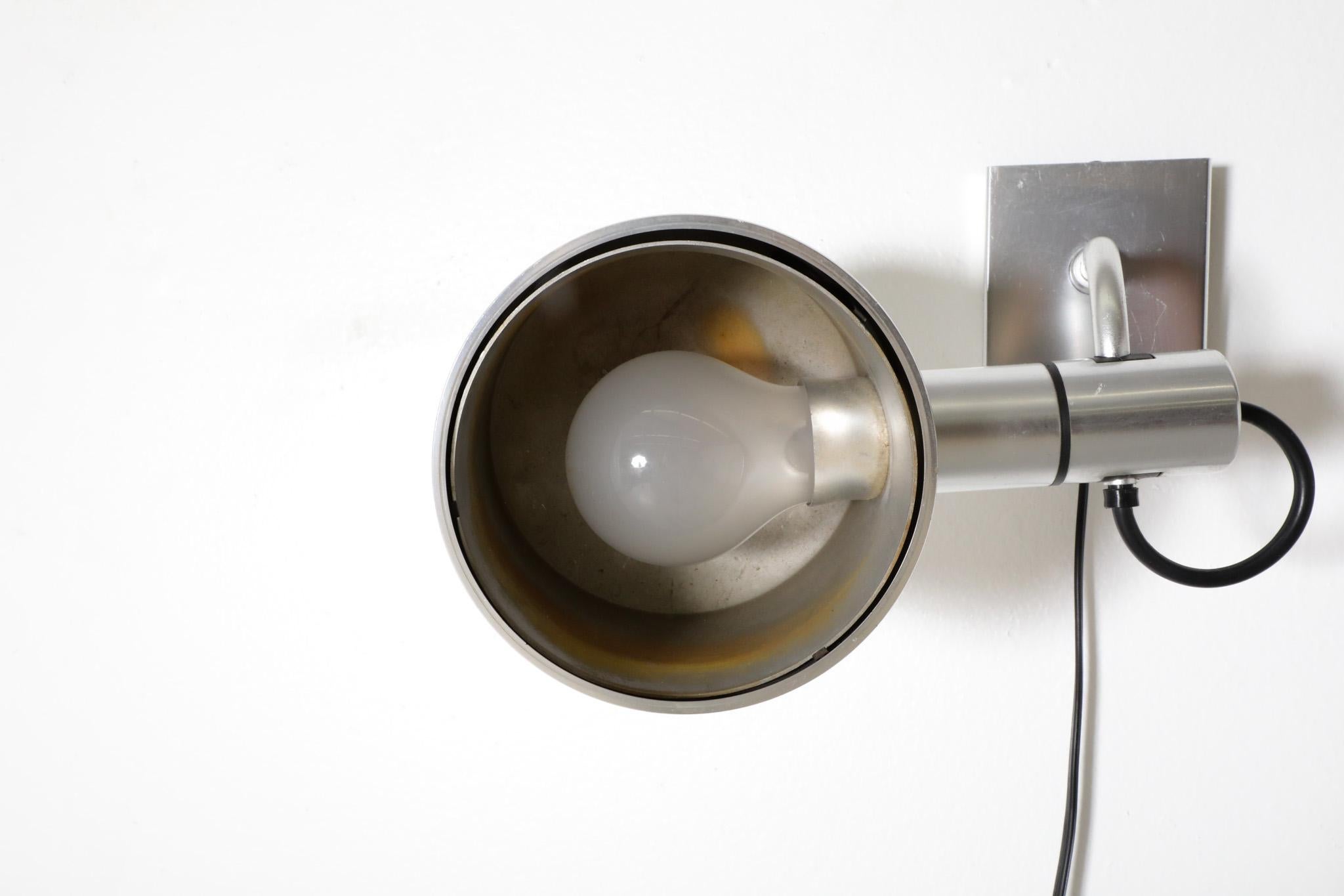 Mid-Century Modern Aluminum Can Spot Wall Lamp by Ronald Holmes & Peter Nelson, 1970's For Sale