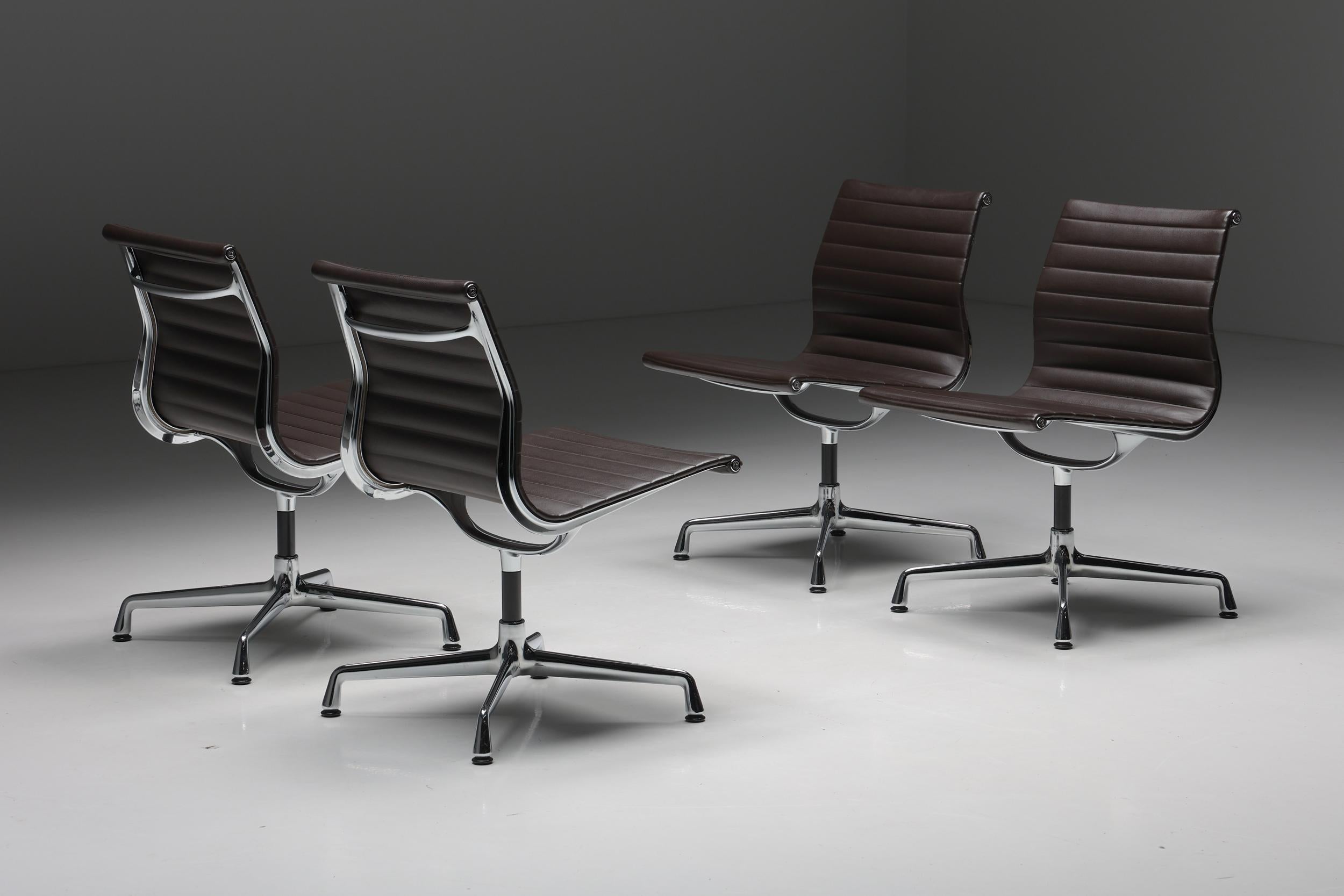 American Aluminum Chairs by Charles & Ray Eames for Vitra, USA, 1958 For Sale