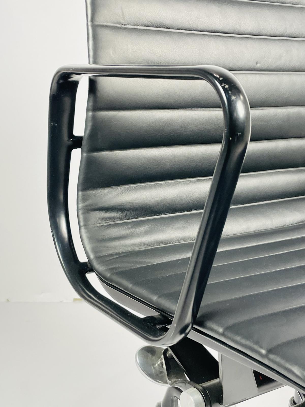 Aluminum Group Chair by Charles Eames for Herman Miller 7