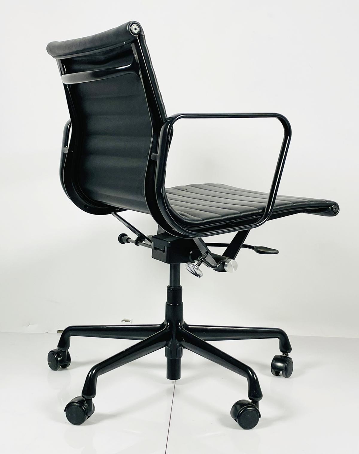 American Aluminum Group Chair by Charles Eames for Herman Miller