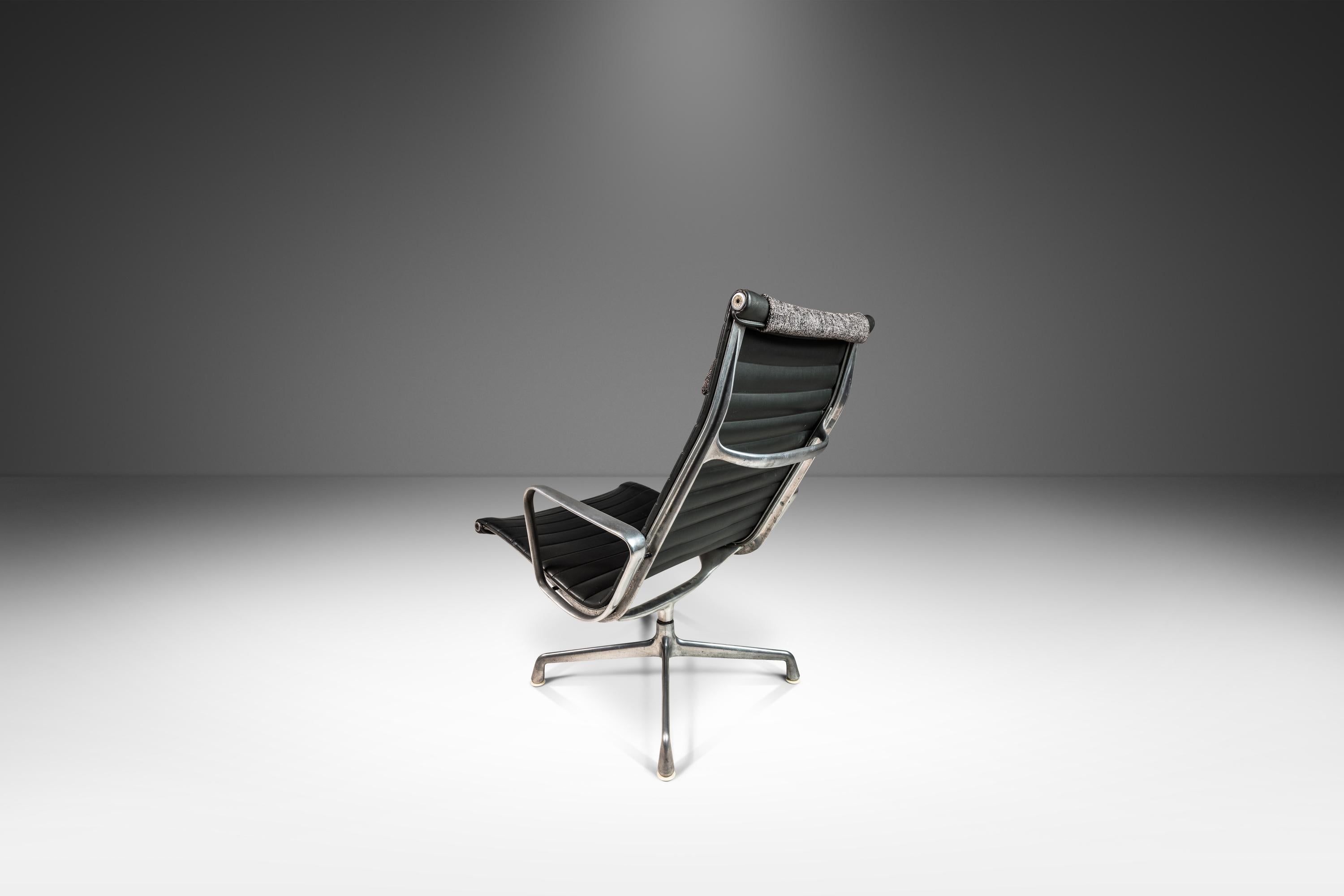 Modern Aluminum Group EA 116 Chair by Charles & Ray Eames for Herman Miller, USA, 1990s For Sale