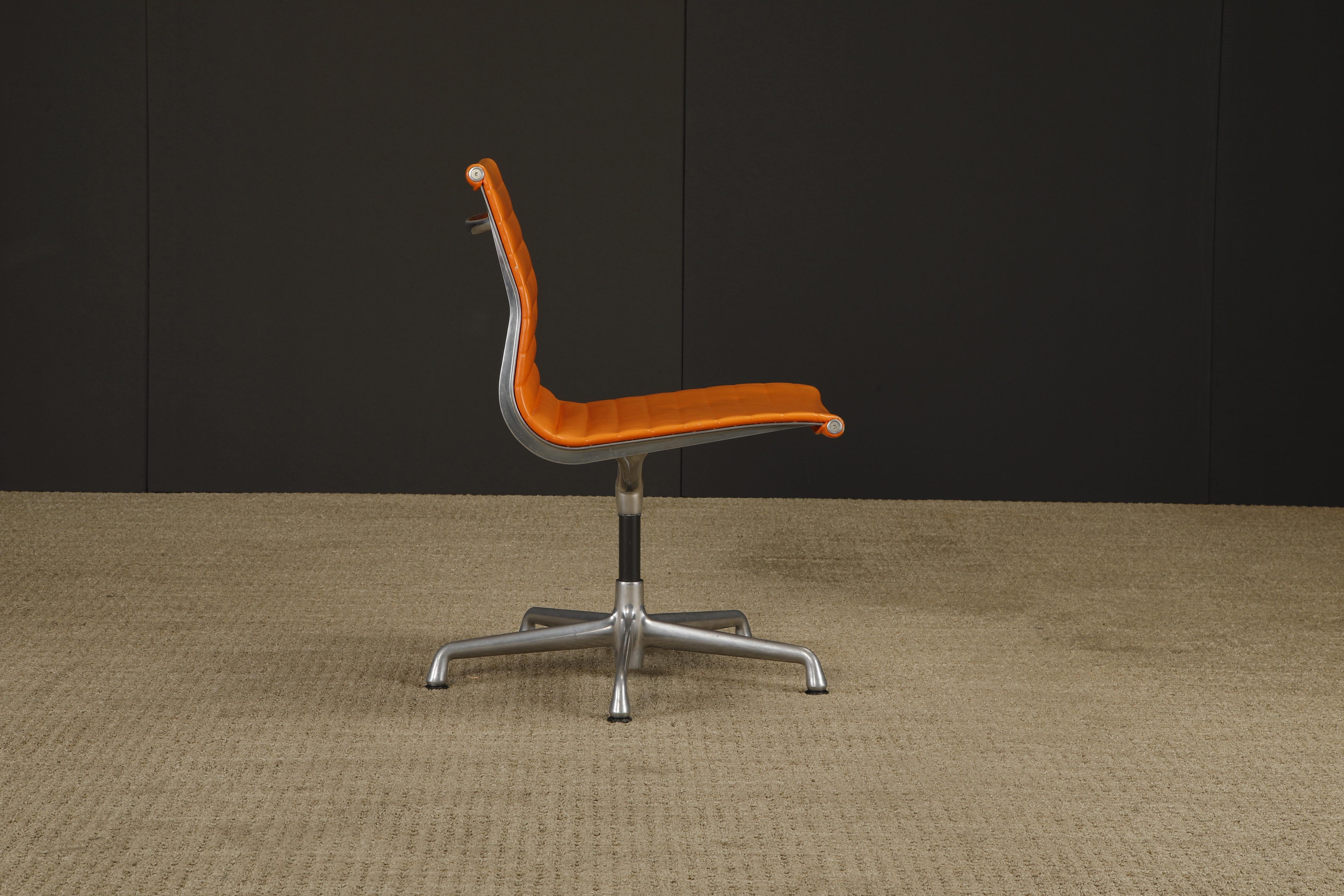 Drehstuhl 'Aluminum Group' von Charles Eames für Herman Miller, 1980er Jahre, signiert im Angebot 2