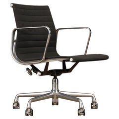 Metal Office Chairs and Desk Chairs