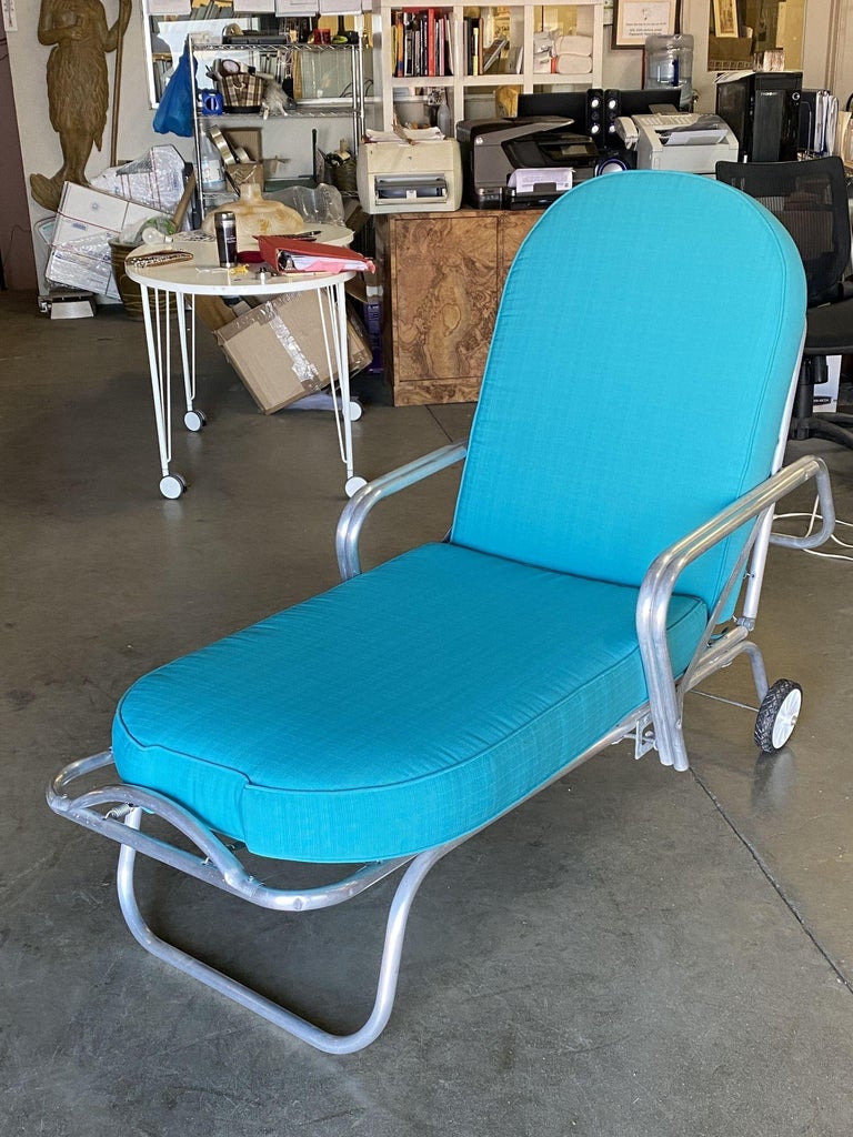 Aluminum Patio/Outdoor Recliner Chase Lounge For Sale at 1stDibs