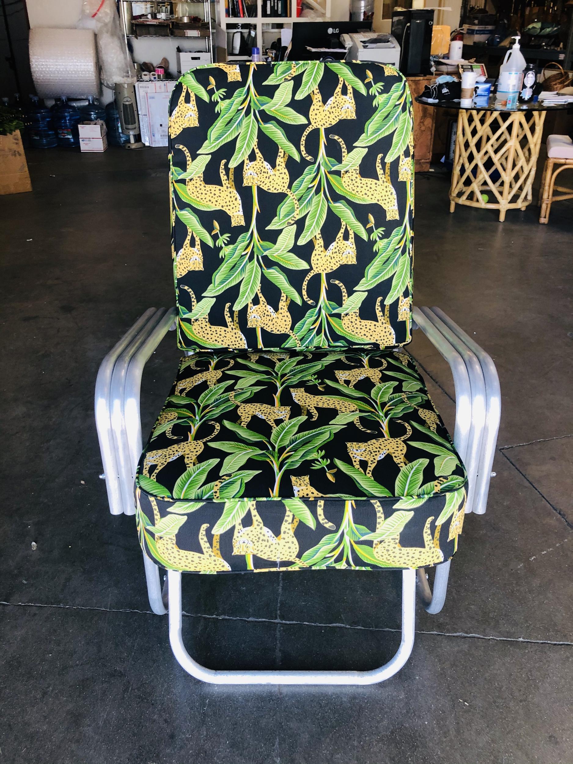 Midcentury patio/outdoor lounge chair consisting of an aluminum frame with decorative scrolling things.

Cushions made to order included. The cushions pictured in these photos are for display use only, we might have them please ask. All cushions
