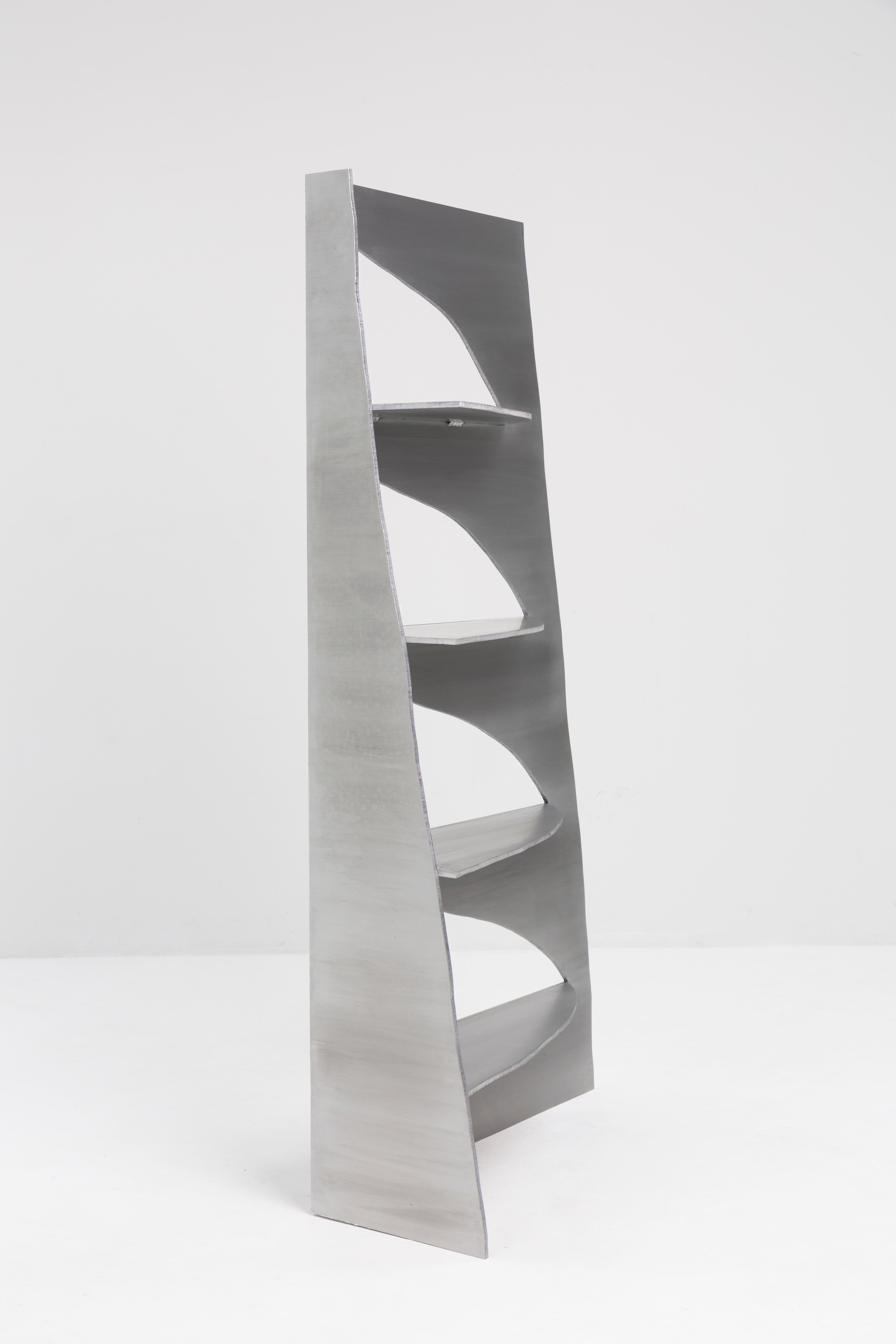 Rationales Jigsaw-Regal aus Aluminium von Studio Julien Manaira (Moderne) im Angebot