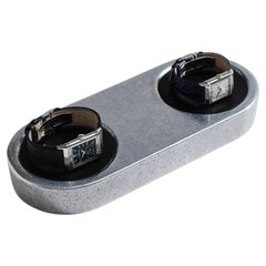 Contemporary Aluminium Uhrenablage mit Wendefunktion von Henry Wilson