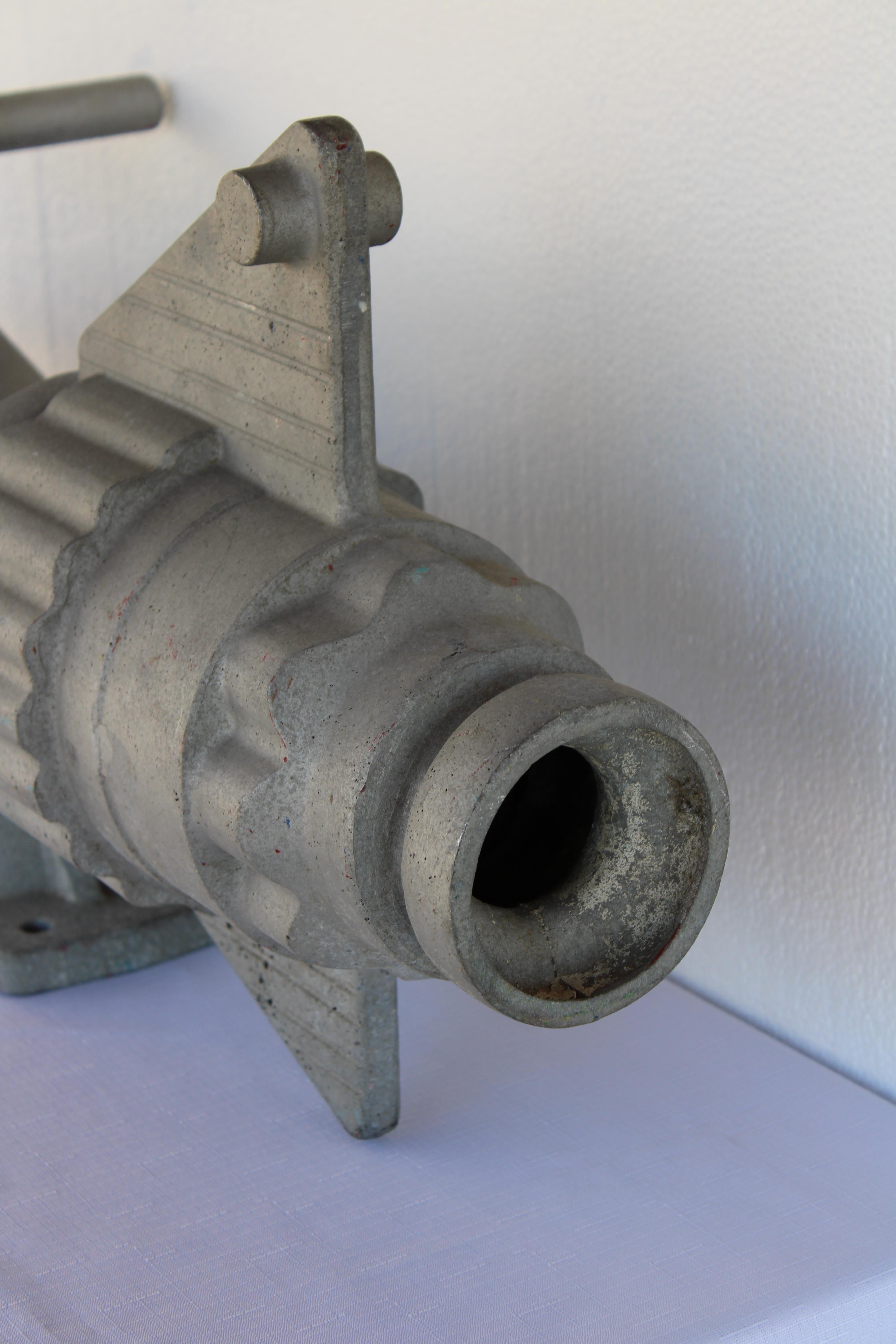 Cohete de aluminio Escultura de juguete para parque infantil Moderno en venta