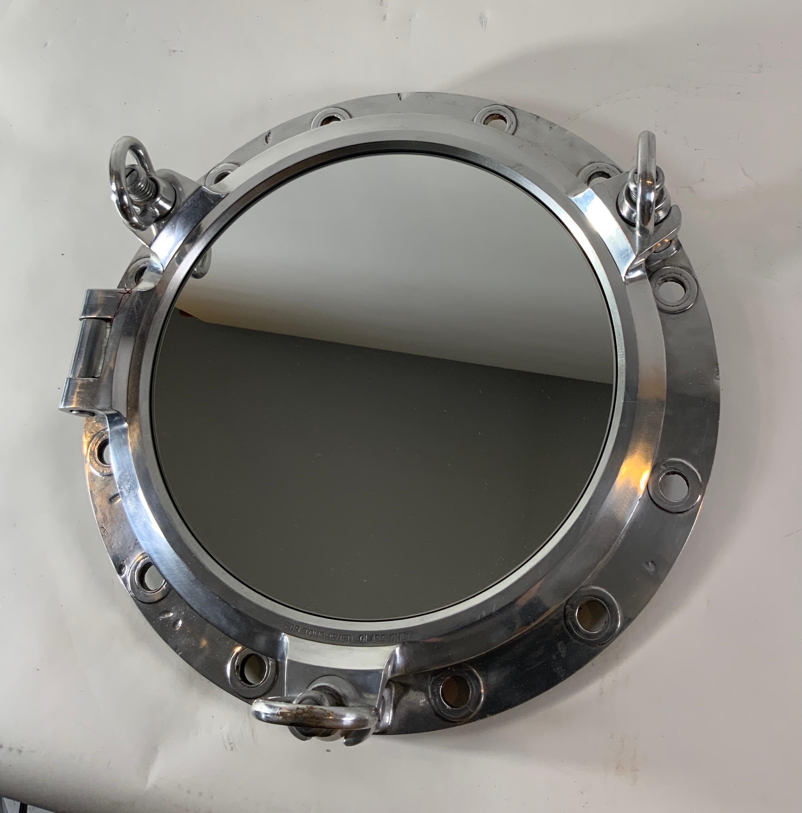 Porthole-Spiegel eines Schiffes aus Aluminium im Angebot 2
