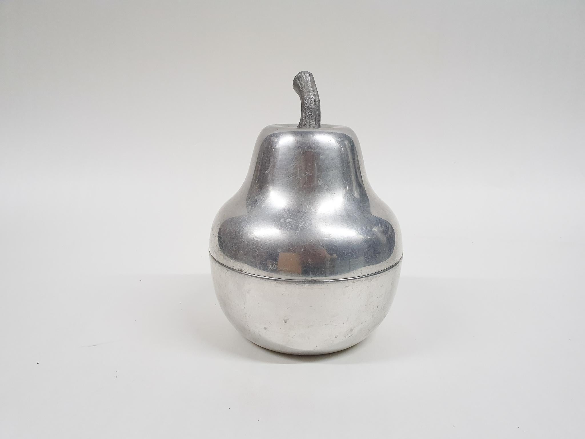 Aluminum Silver Pear Shaped Ice Bucket, 1970's In Good Condition For Sale In Amsterdam, NL