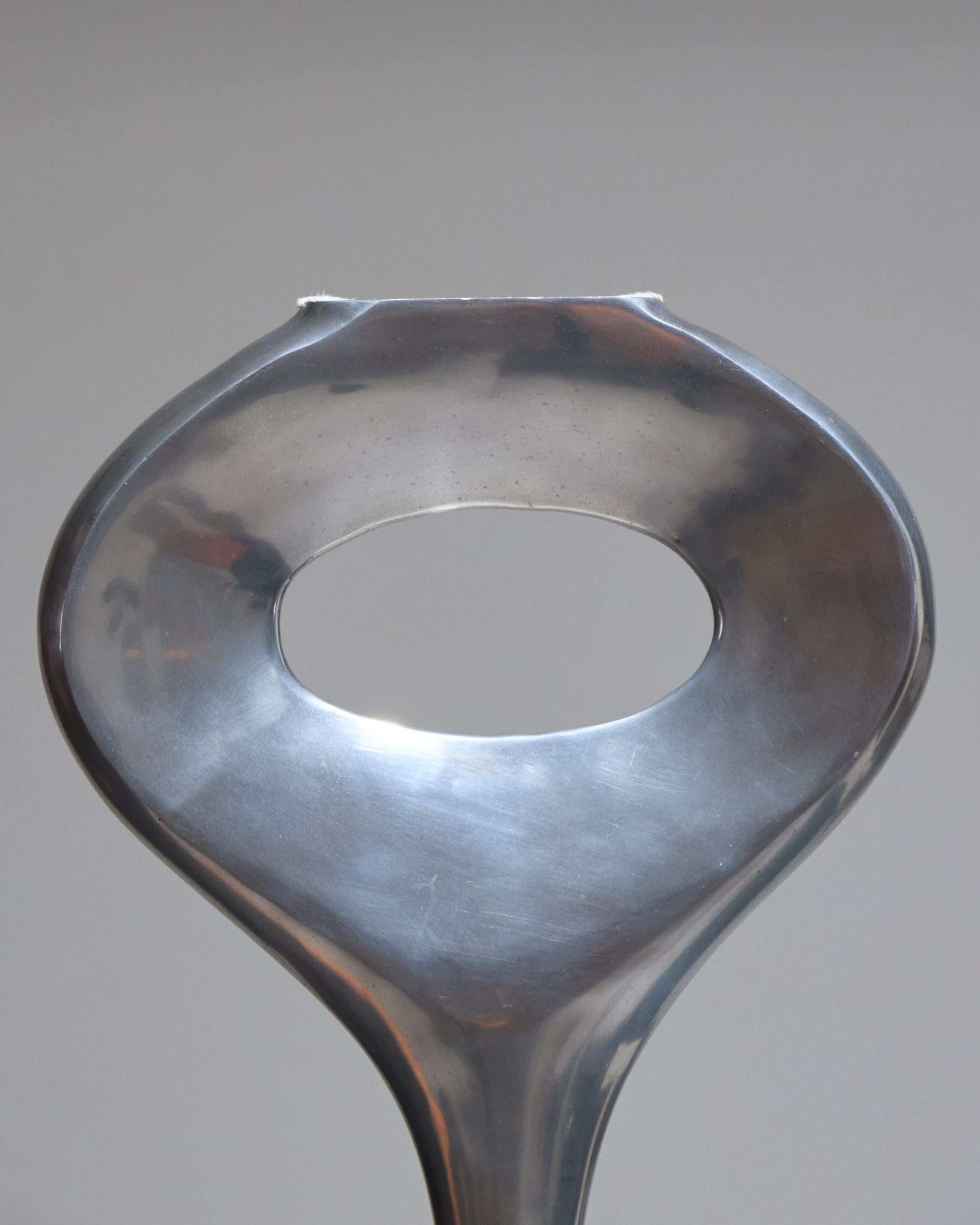 Soliflores-Vase aus Aluminium, 1980er Jahre im Angebot 1