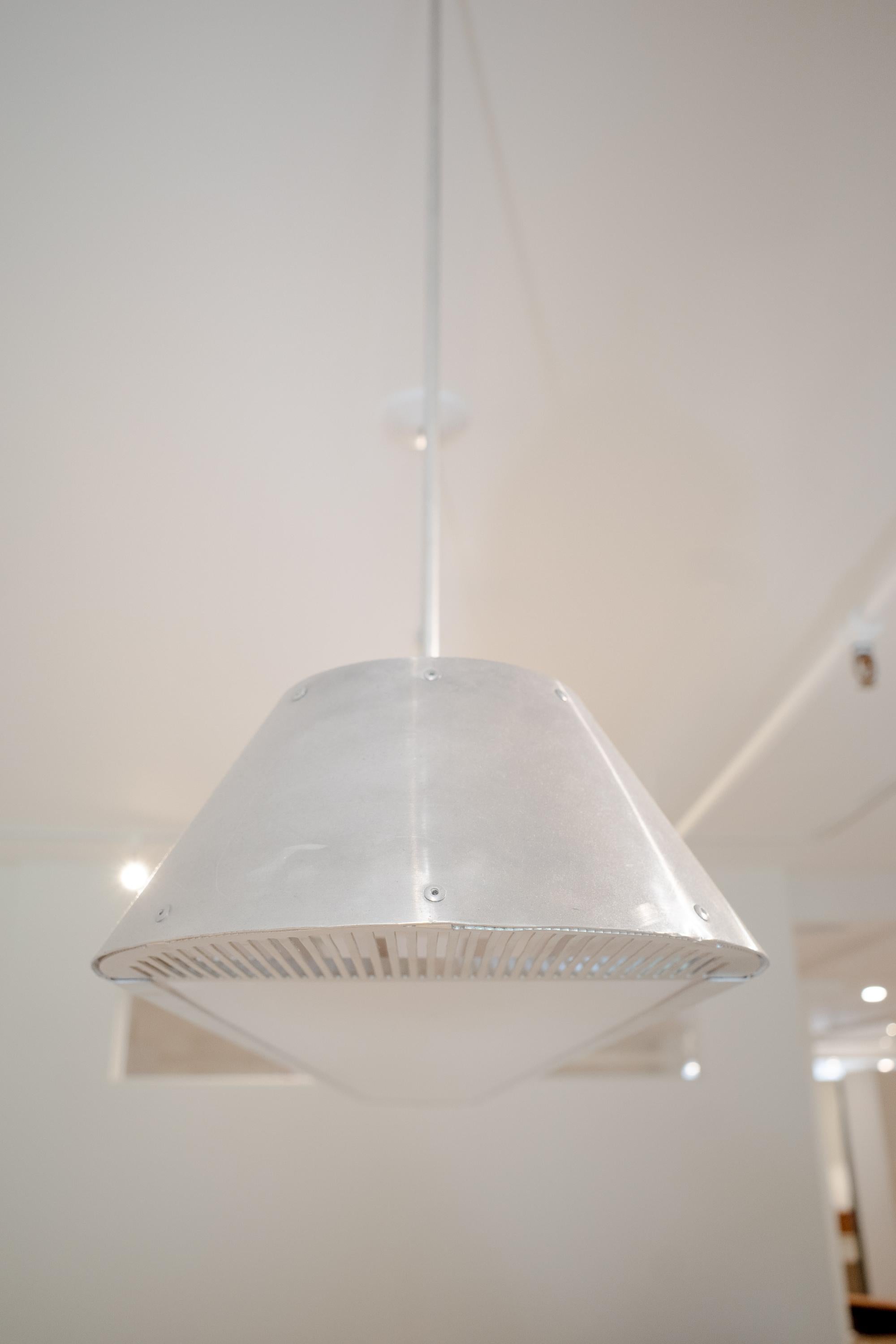 Lampe TL en aluminium de Piet Hein Eek en vente 3