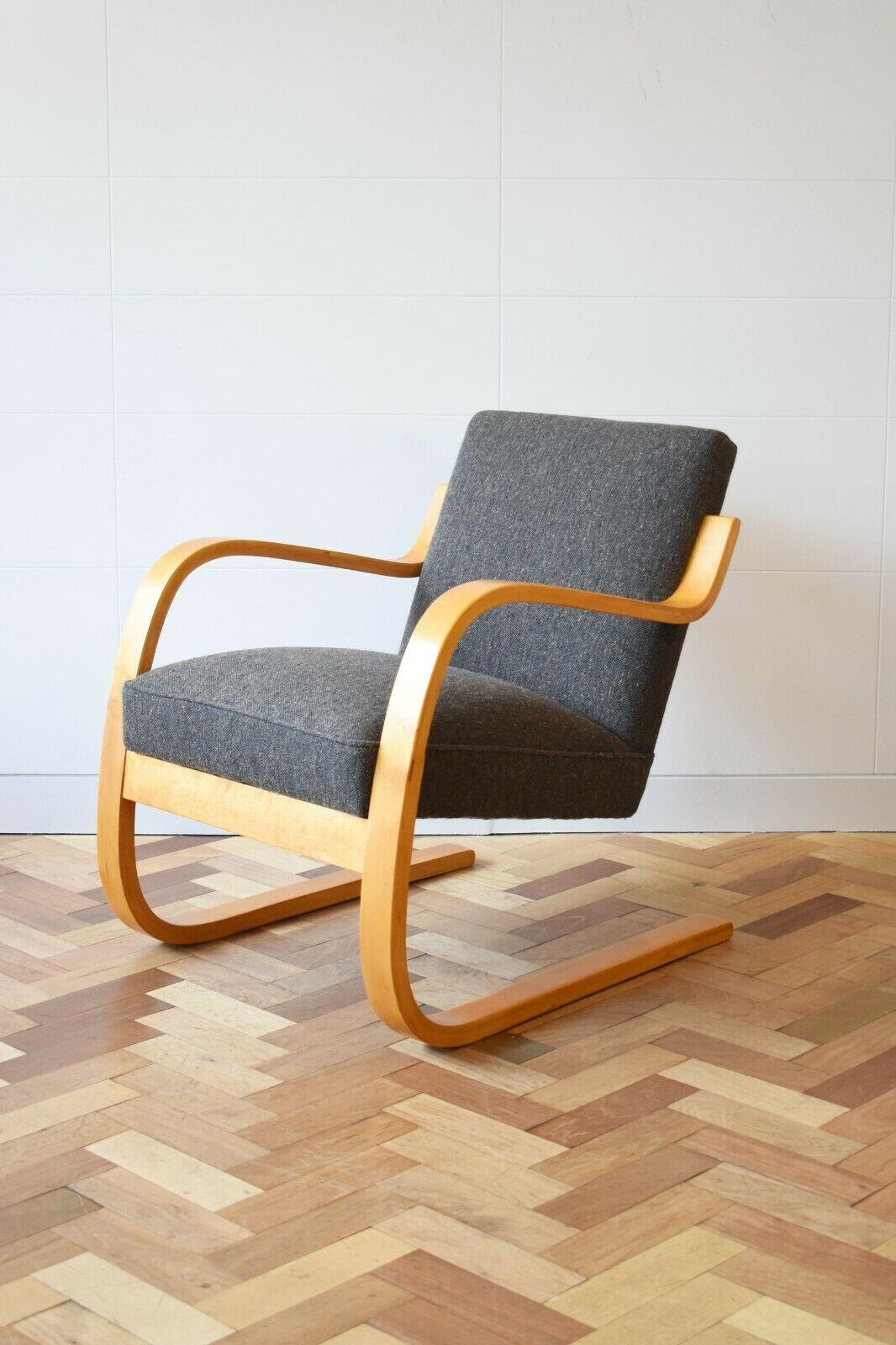 20th Century Alvar Aalto, Pair of Armchairs Model 402 for Finmar, 1930's For Sale