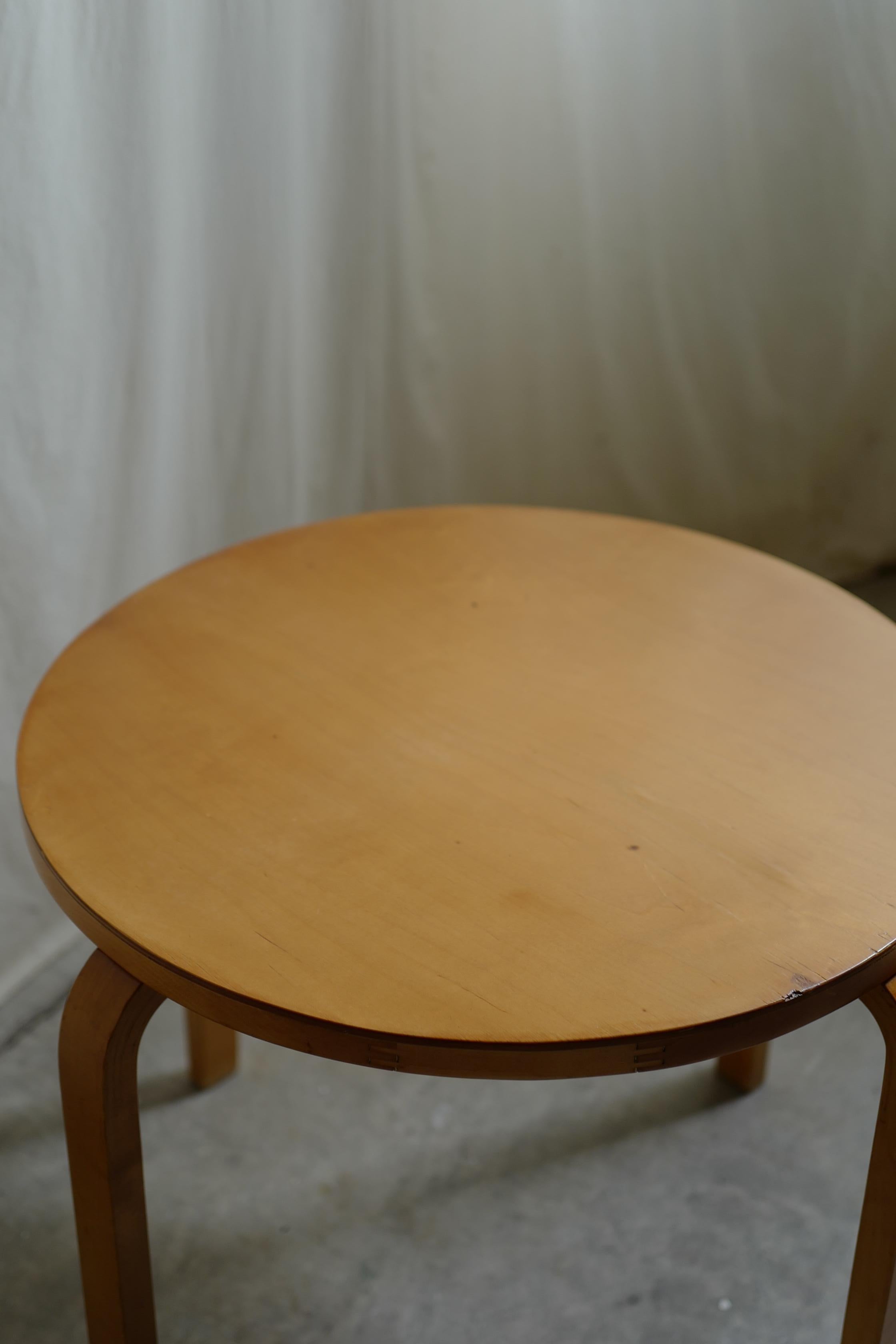 Moderno tavolino Alvar Aalto 1940+Aalto 71 in vendita